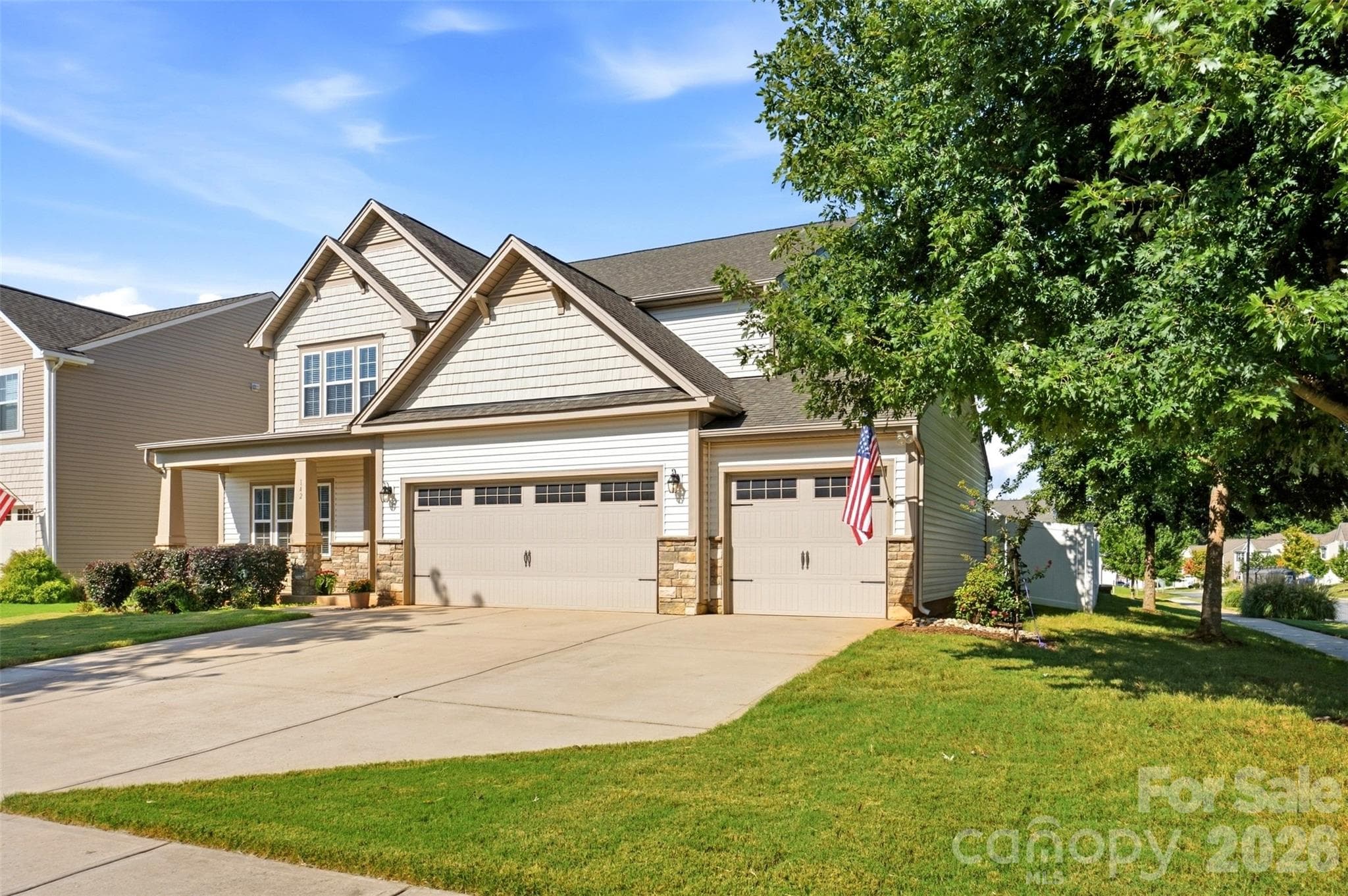 Single Family Residence at 142 Fesperman Circle, Troutman, photo 2 of 45