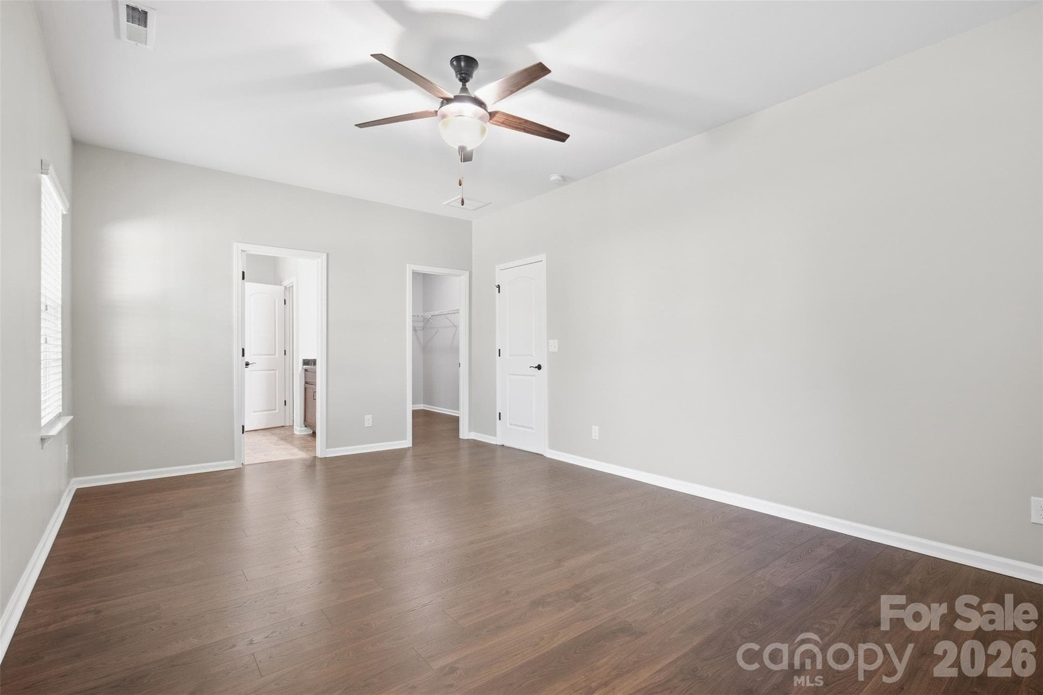 Main floor Primary bedroom - 142 Fesperman Circle, Troutman