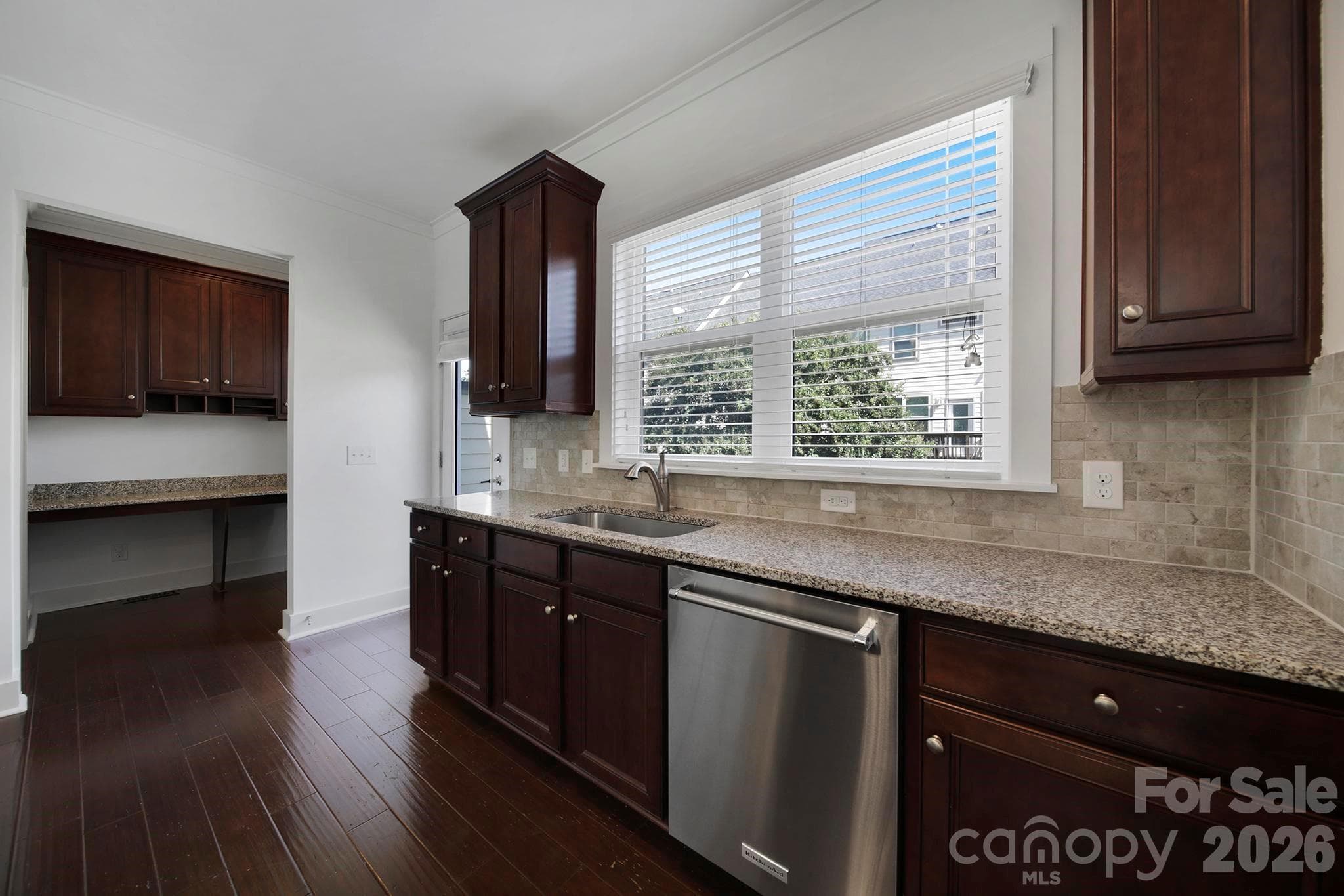 Townhouse at 704 Lamar Avenue, Charlotte, photo 15 of 39