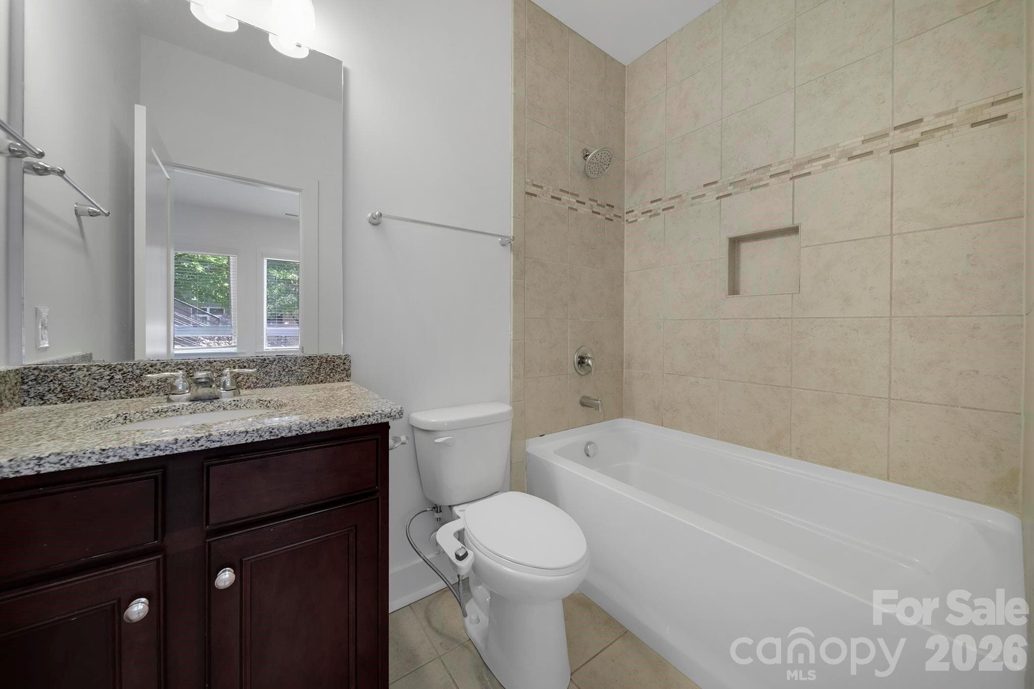 Townhouse at 704 Lamar Avenue, Charlotte, photo 29 of 39