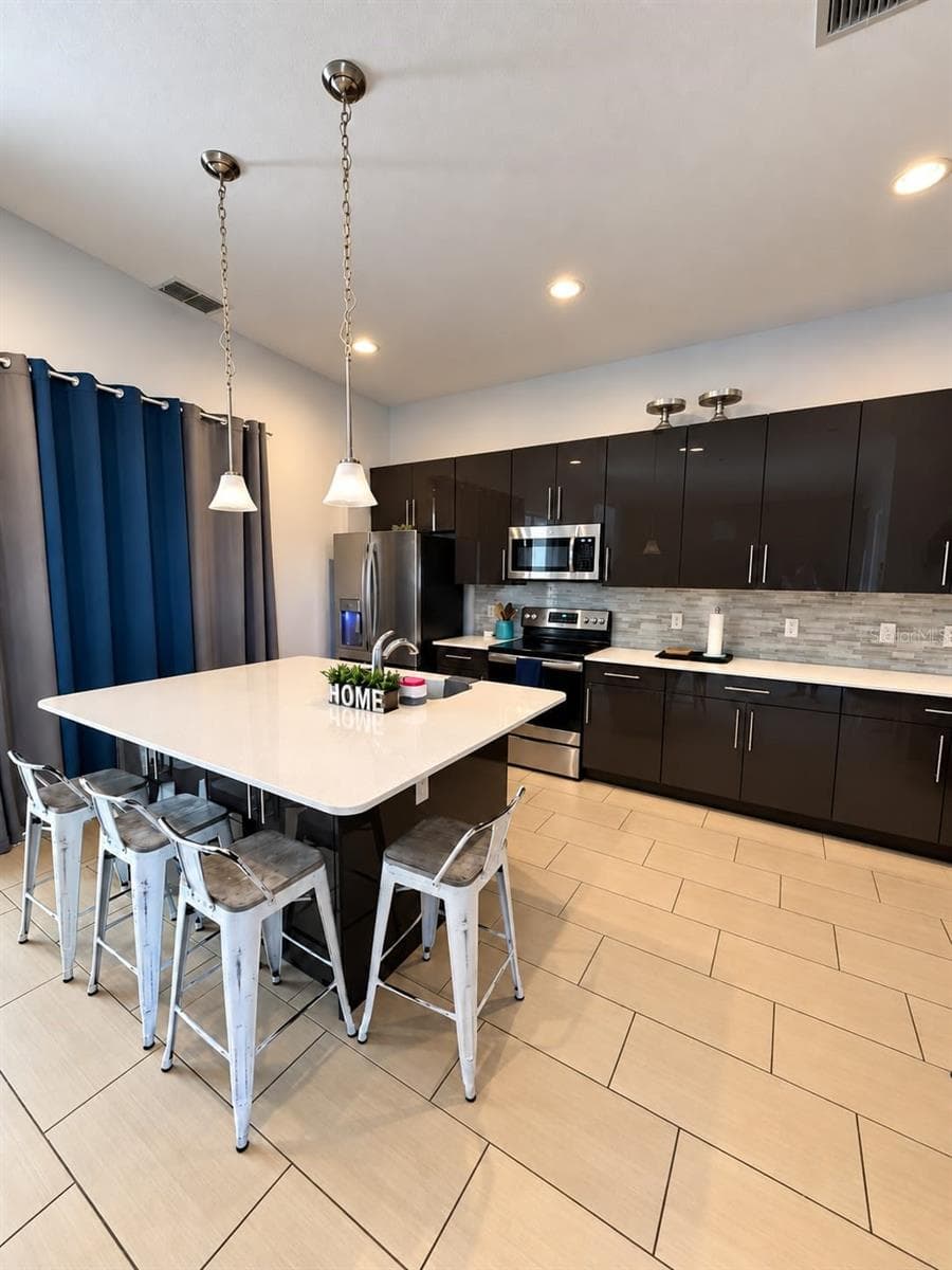 Single Family Residence at 320 VILLA DOMANI CT, DAVENPORT, photo 4 of 22