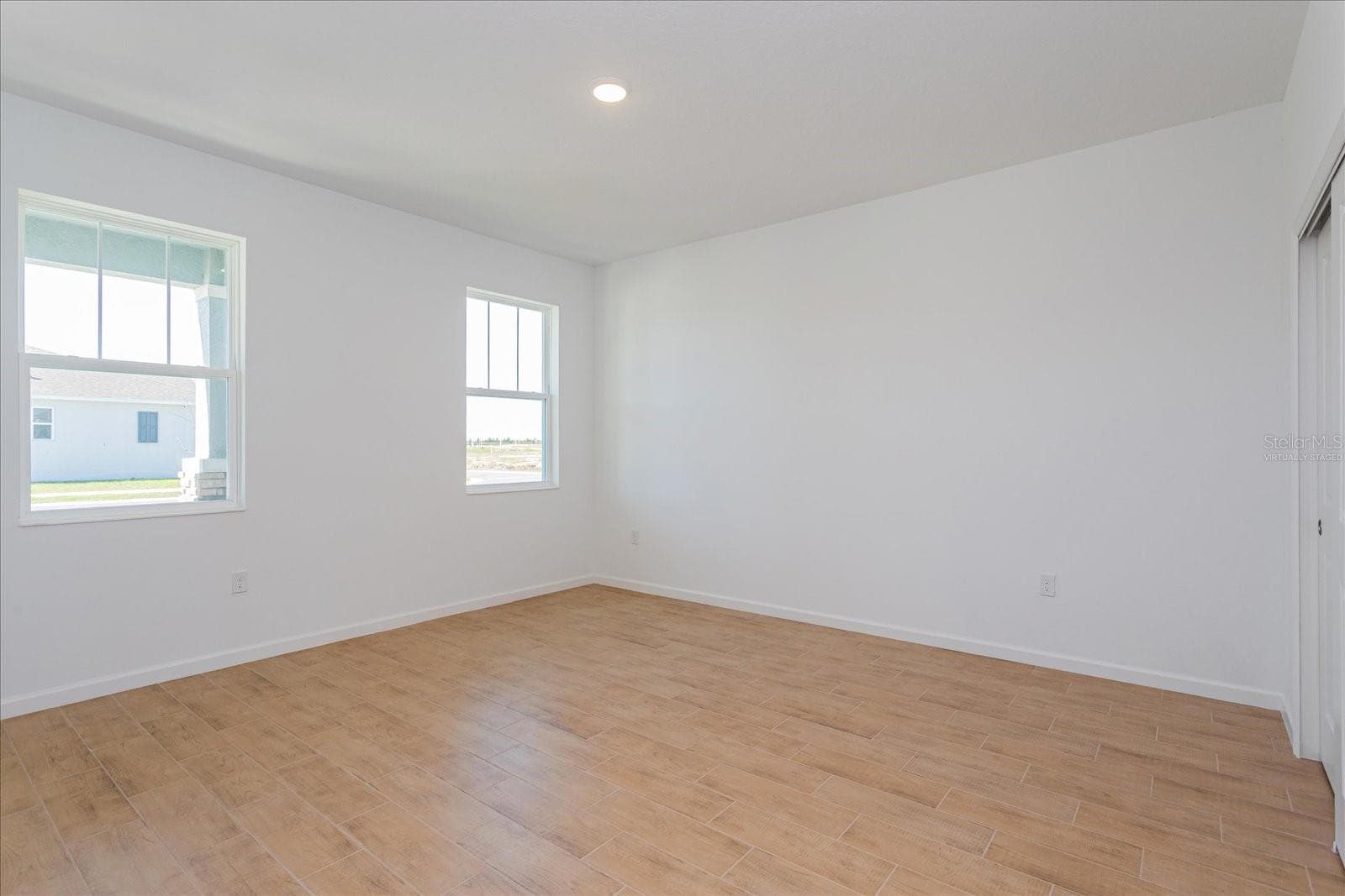 Virtually Staged Sample Images - 2908 SUPERMARINE RD, TAVARES