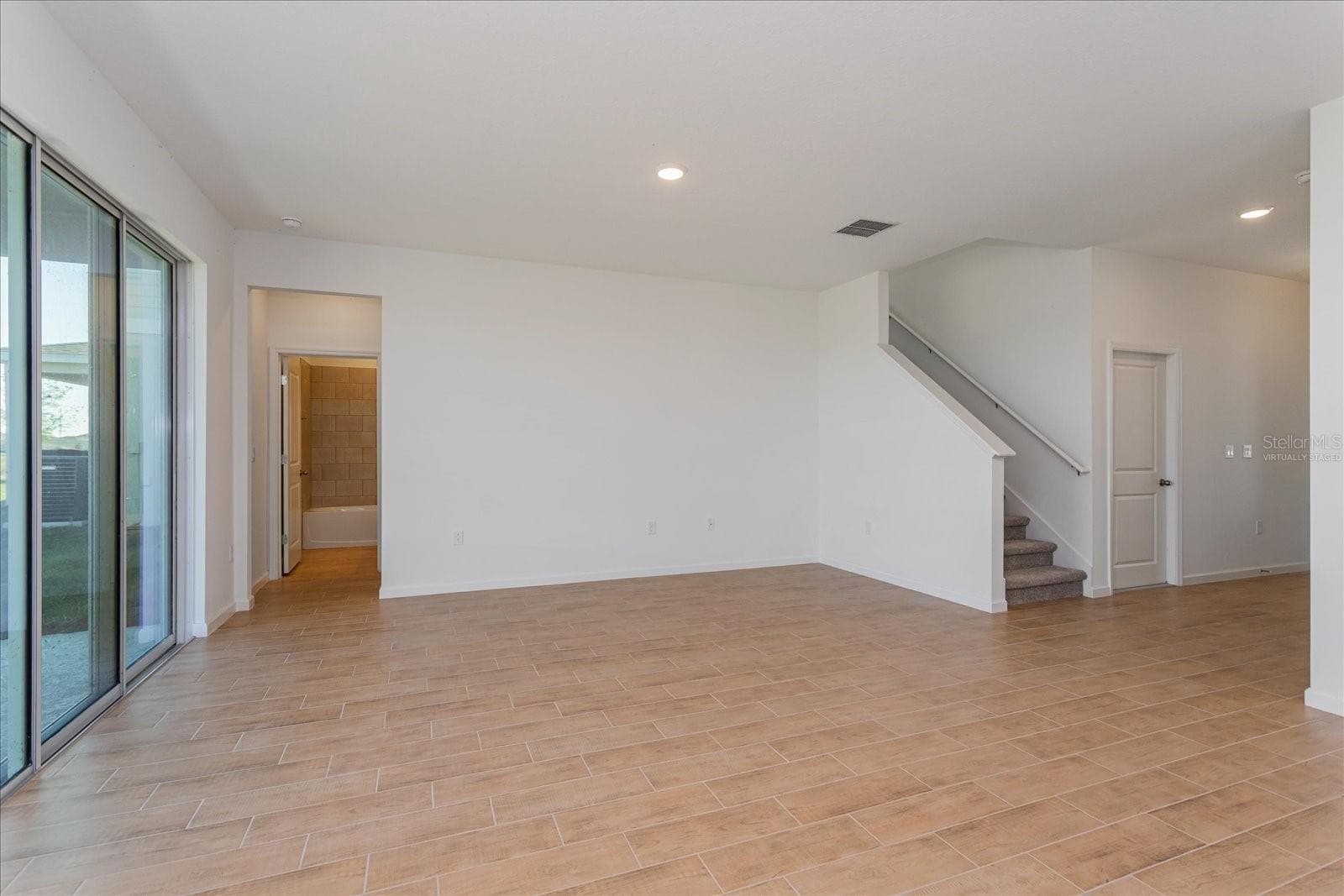 Virtually Staged Sample Images - 2908 SUPERMARINE RD, TAVARES