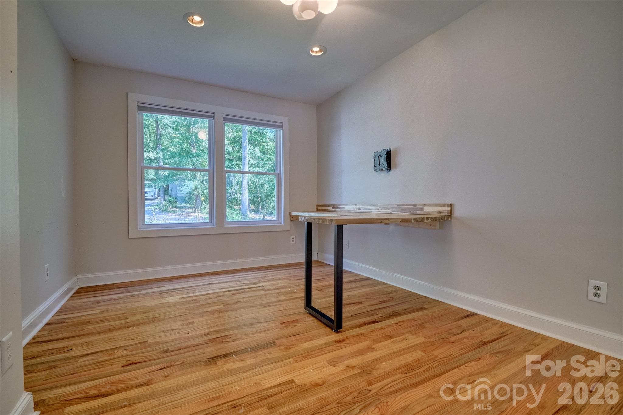 Single Family Residence at 486 Willow Cove Road, Lake Wylie, photo 15 of 43