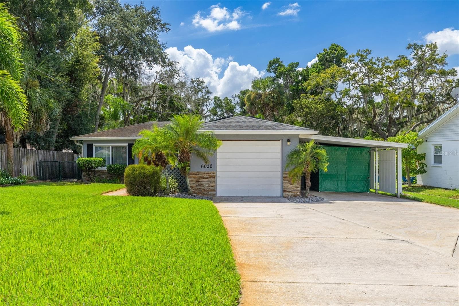 Single Family Residence at 6030 OAK RIDGE AVE, NEW PORT RICHEY, photo 5 of 43