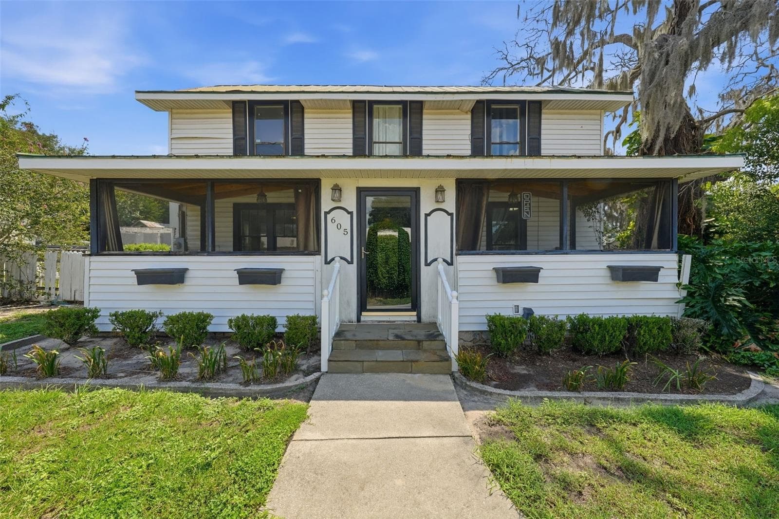 605 S MAIN AVE