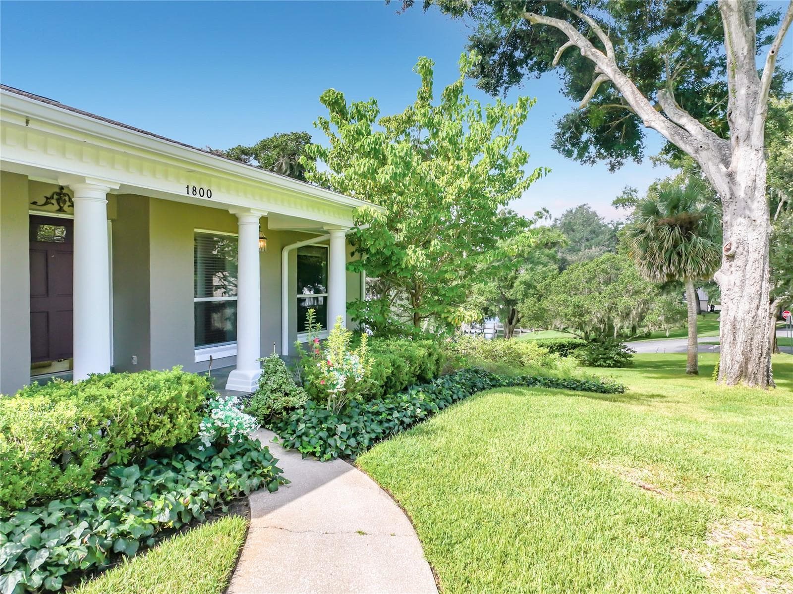 Single Family Residence at 1800 COUNTRY CLUB DR, EUSTIS, photo 12 of 91
