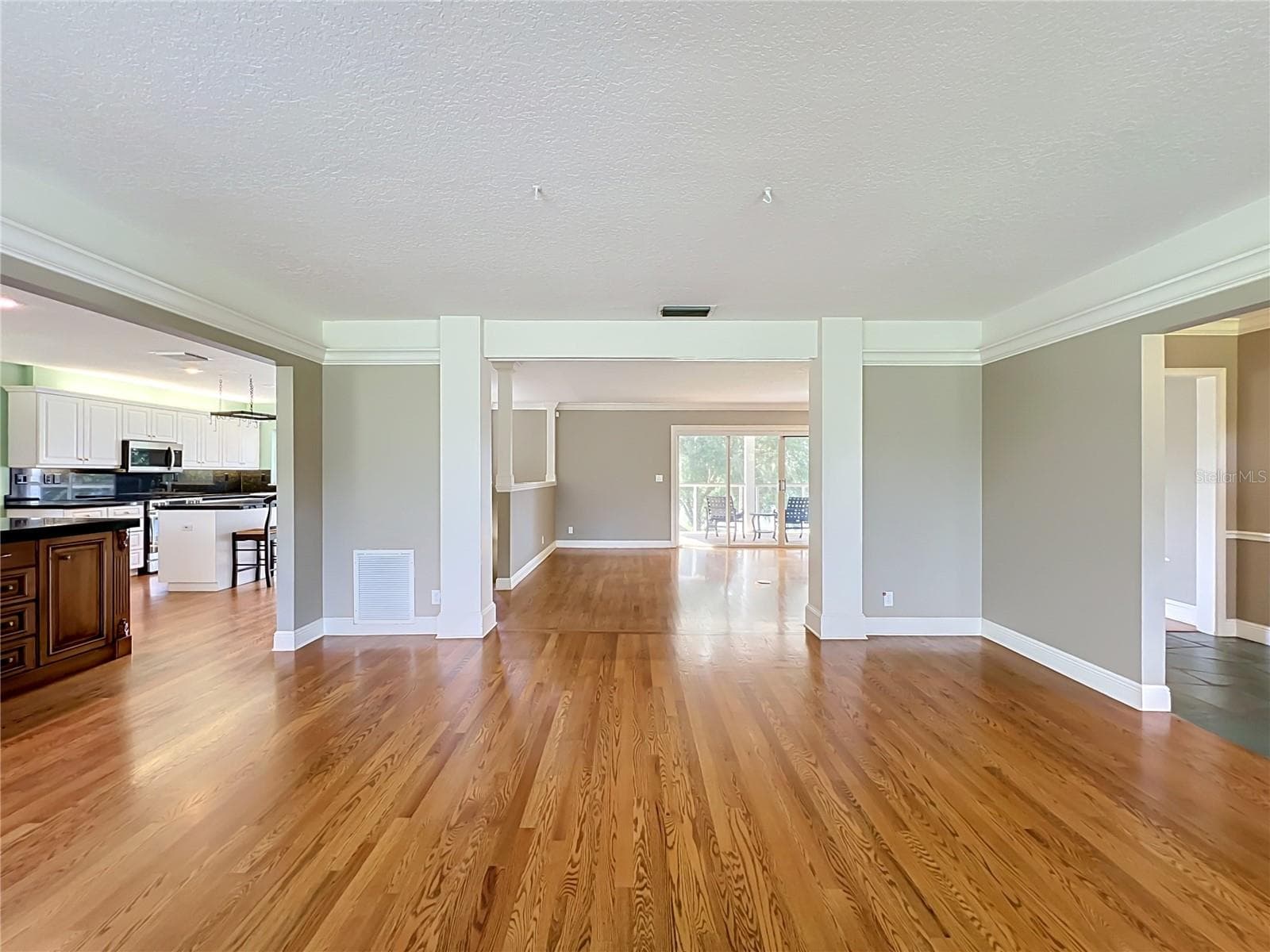 Single Family Residence at 1800 COUNTRY CLUB DR, EUSTIS, photo 18 of 91