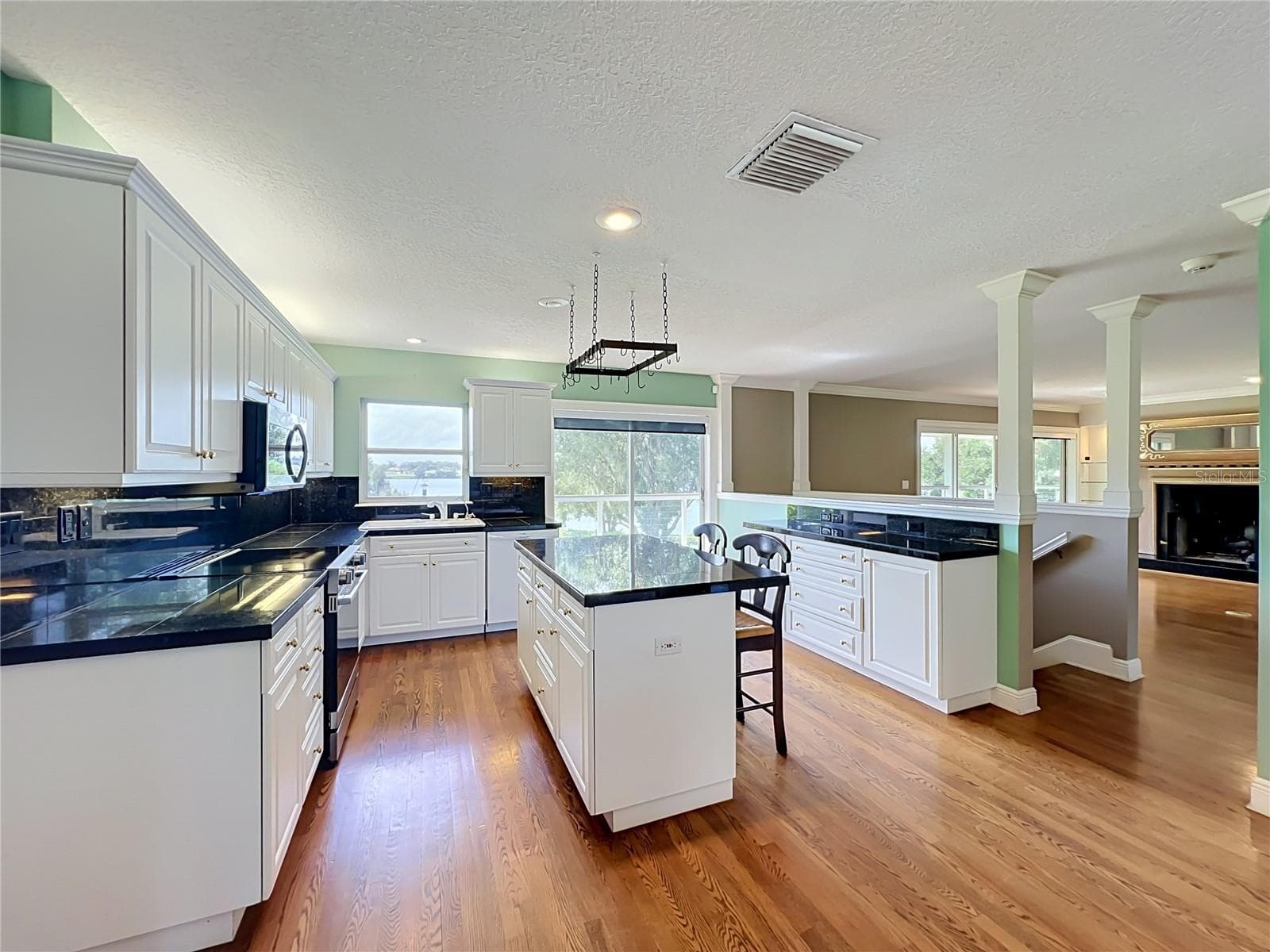Single Family Residence at 1800 COUNTRY CLUB DR, EUSTIS, photo 33 of 91
