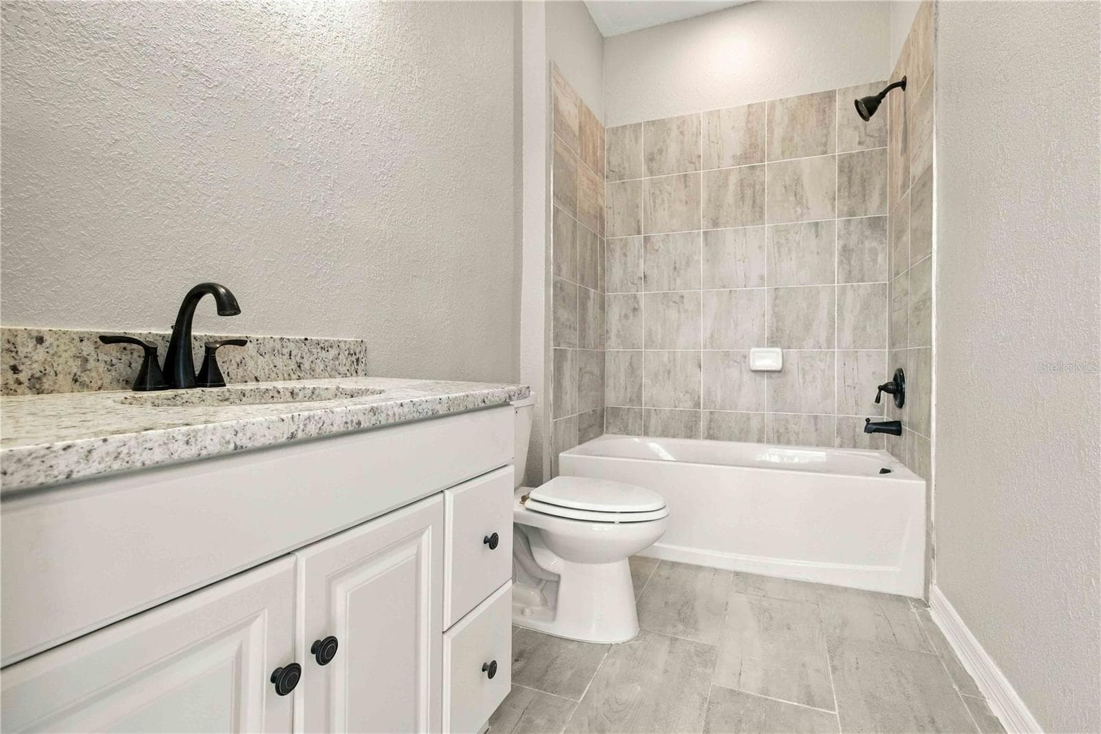 Bathroom 1 - 17809 POLO TRL, BRADENTON