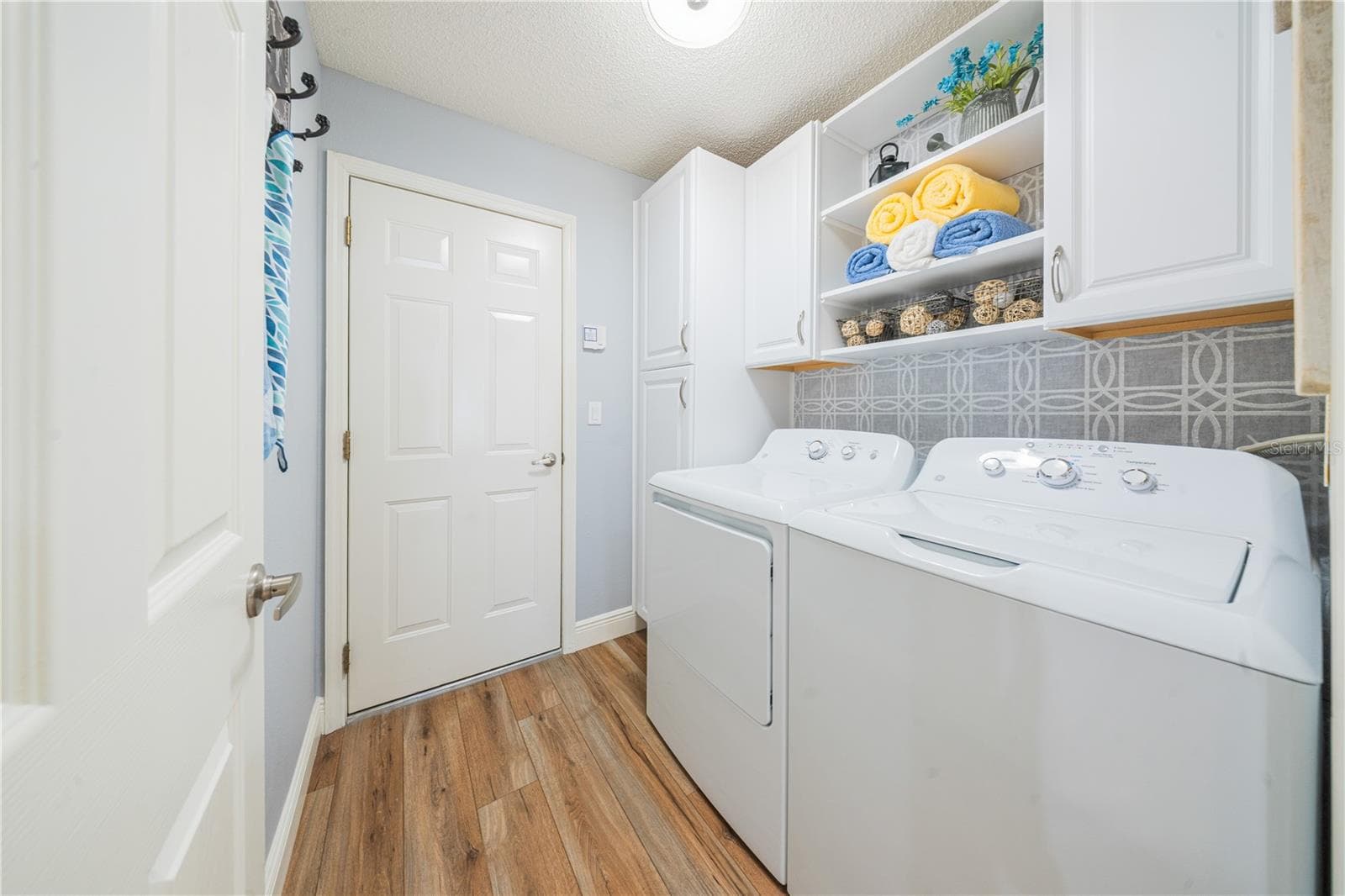 Single Family Residence at 2530 ARROWPOINTE DR, HOLIDAY, photo 12 of 35