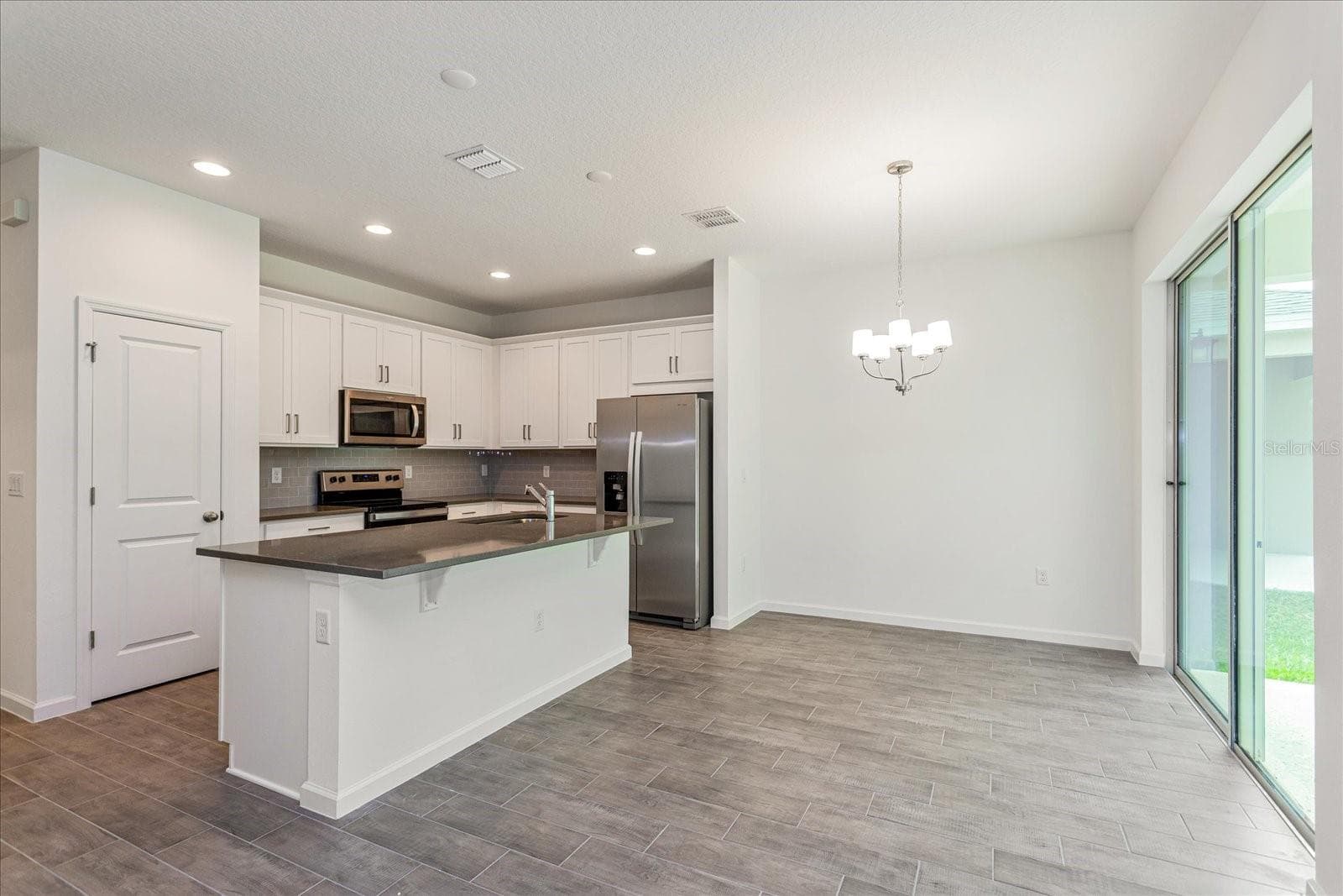 Sample Images - 2812 DOOLITTLE ST, TAVARES