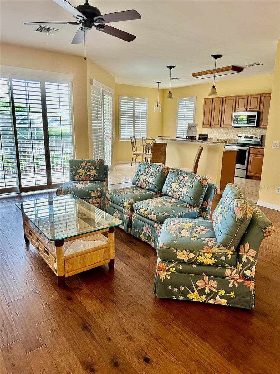 GREAT ROOM - 17434 BOCA VISTA RD #1006, PUNTA GORDA