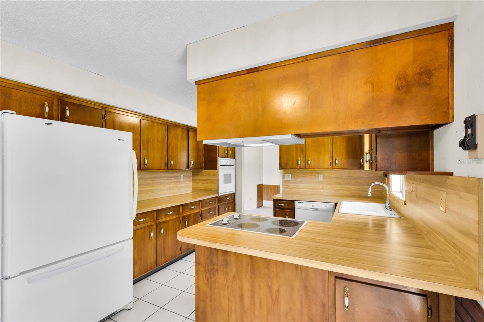 Kitchen - 133 MOORES TRL, PALATKA