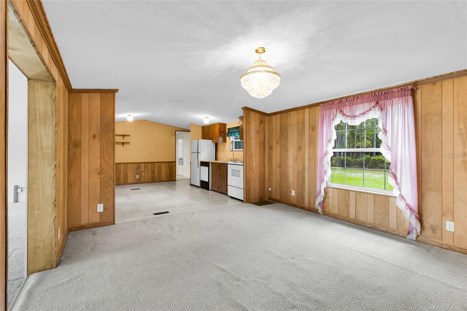 MH - Living Room - 133 MOORES TRL, PALATKA