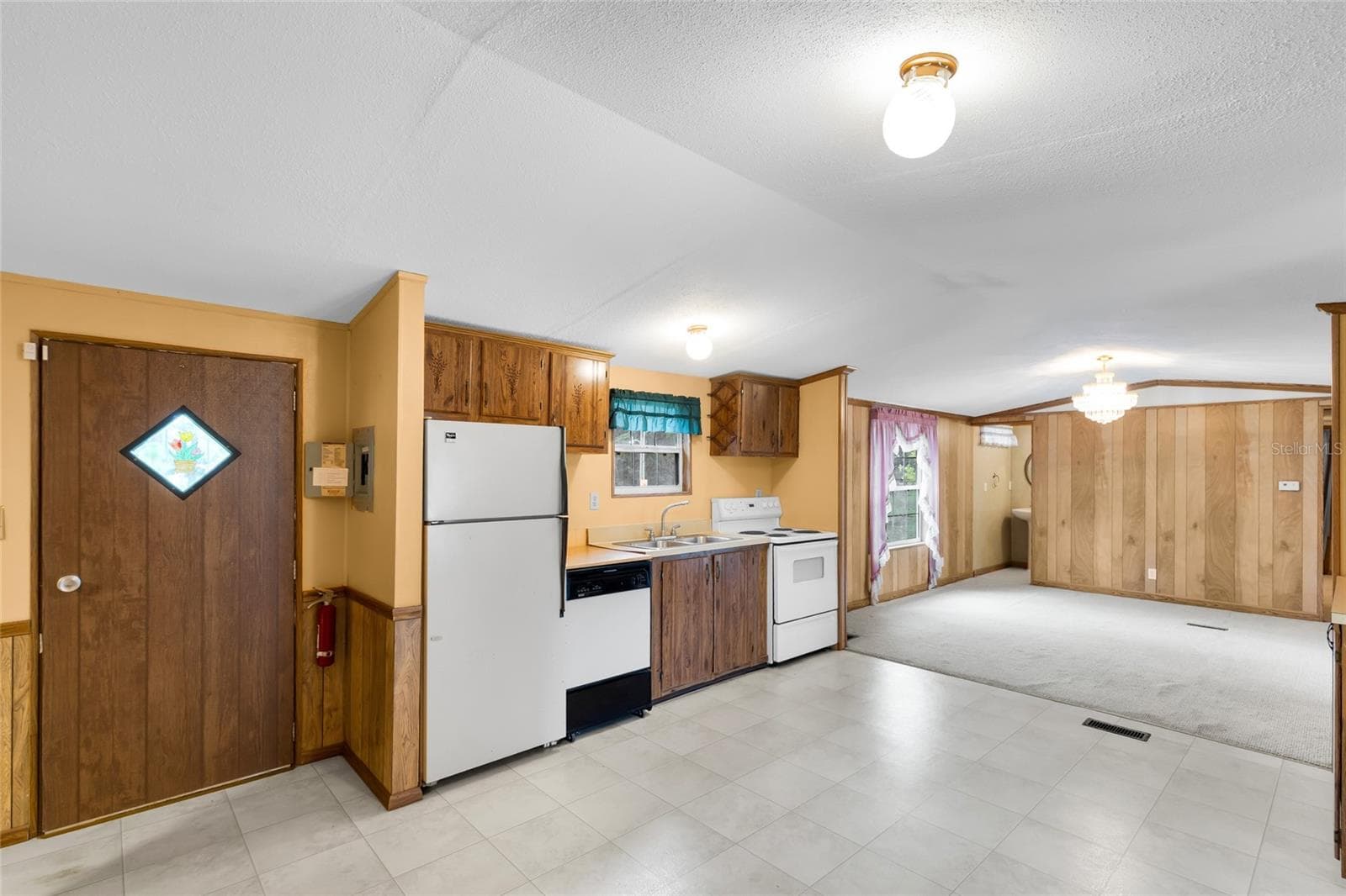 MH - Back Exit from Kitchen - 133 MOORES TRL, PALATKA