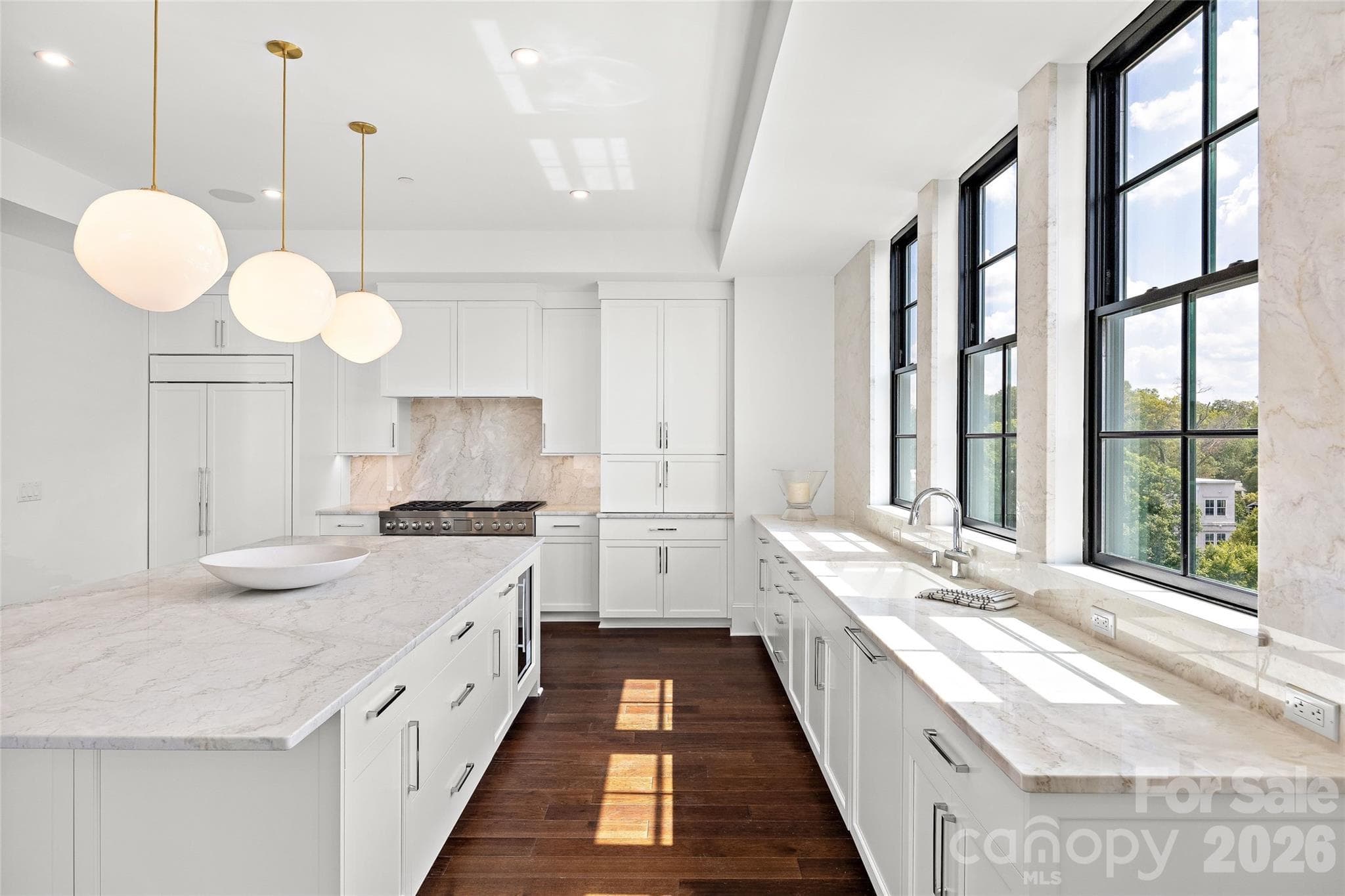 Condominium at 409 Queens Road, Charlotte, photo 14 of 48