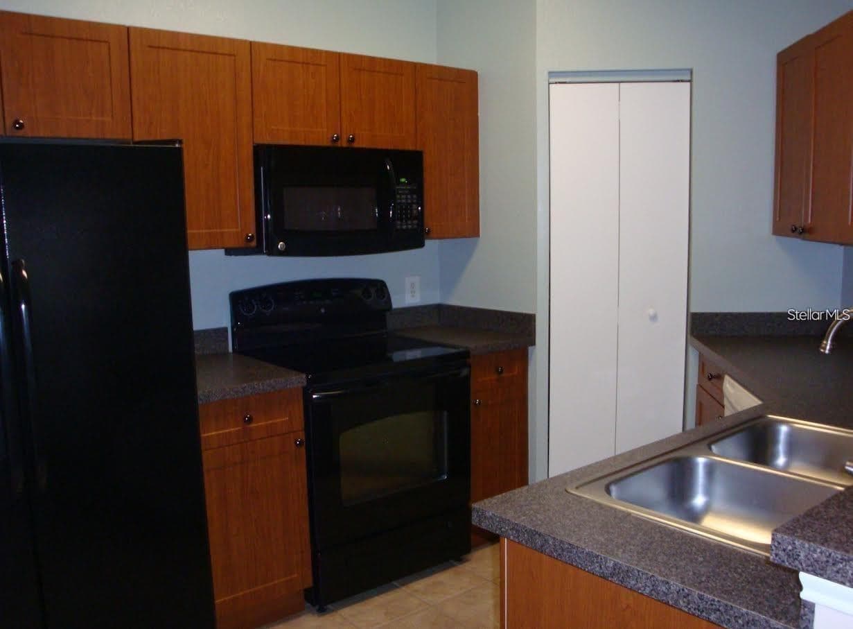 Condominium at 2209 PORTOFINO PL #2516, PALM HARBOR, photo 10 of 43