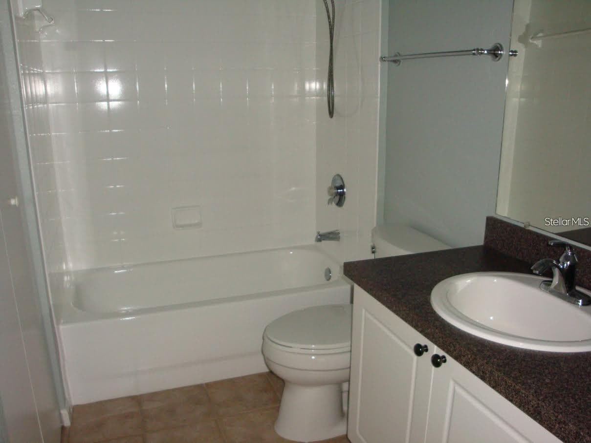 Condominium at 2209 PORTOFINO PL #2516, PALM HARBOR, photo 13 of 43