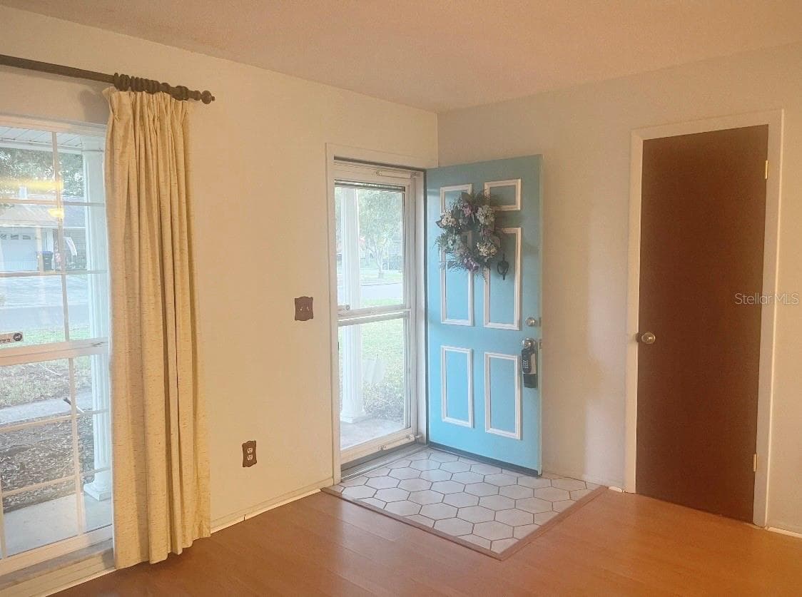 Single Family Residence at 5839 HUTTON DR, ORLANDO, photo 3 of 20