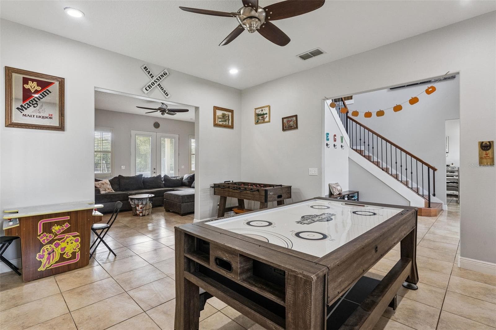Single Family Residence at 19682 QUINLAN ST, ORLANDO, photo 11 of 54
