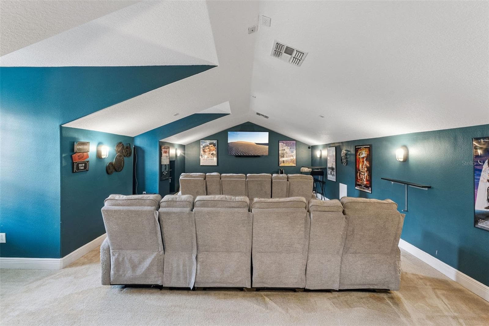 Single Family Residence at 19682 QUINLAN ST, ORLANDO, photo 21 of 54