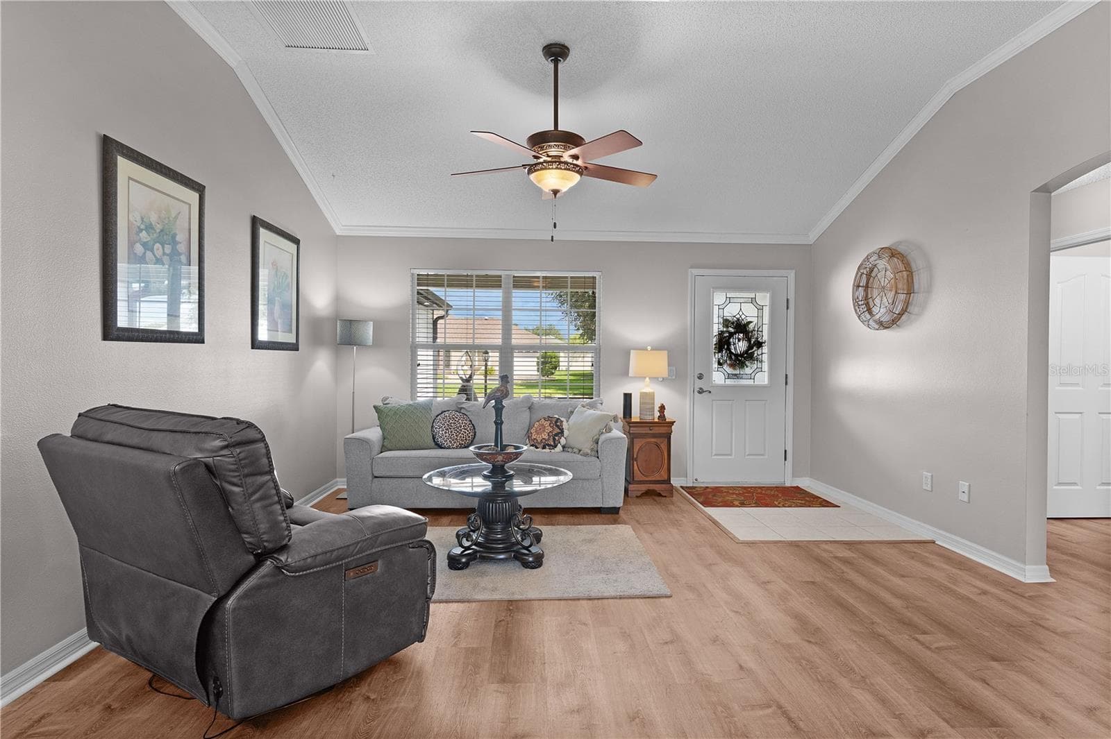 Front Entry Leaded Door into the living room area - 2902 CHELTENHAM CT, THE VILLAGES