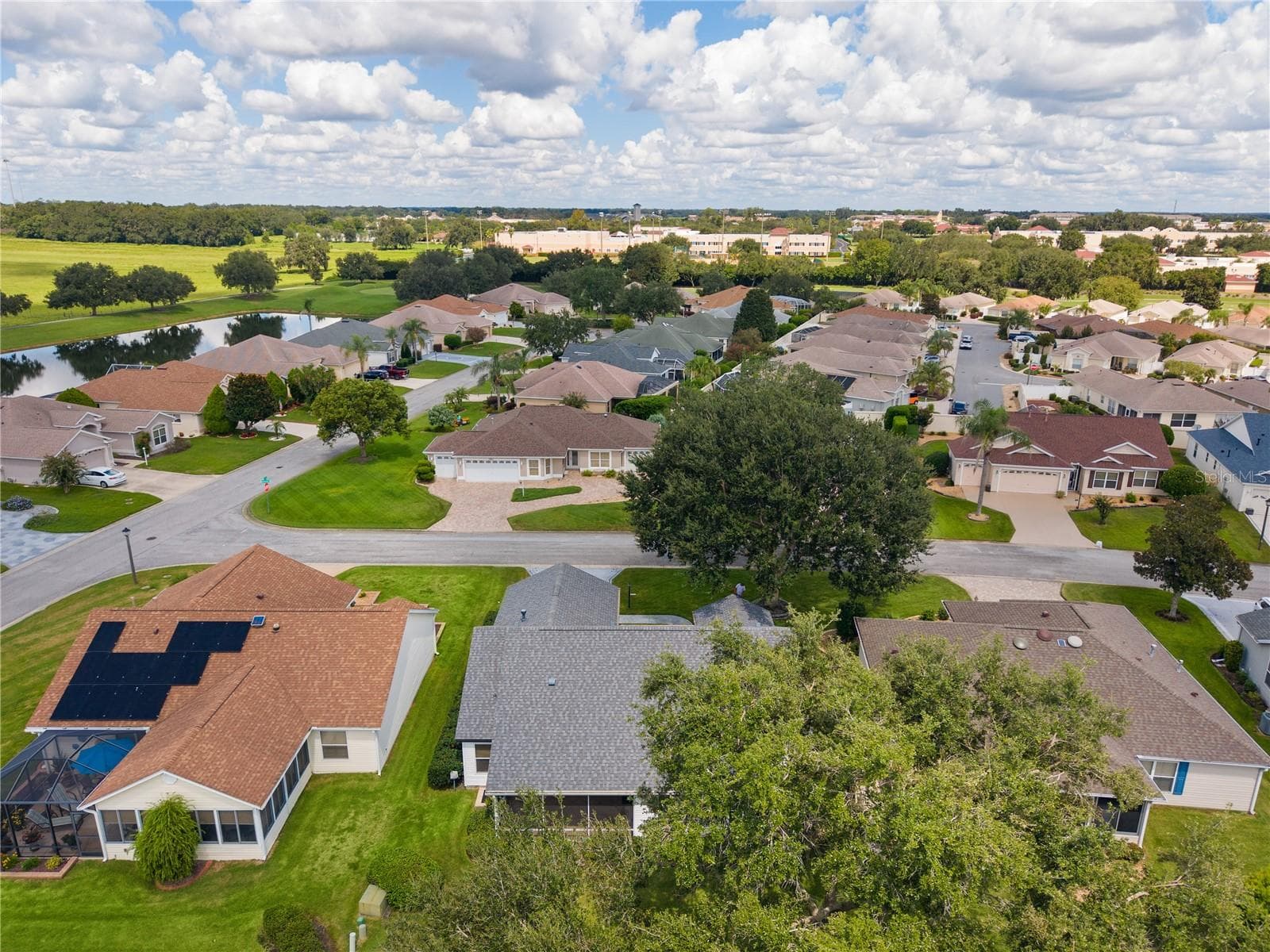 Single Family Residence at 2902 CHELTENHAM CT, THE VILLAGES, photo 34 of 37