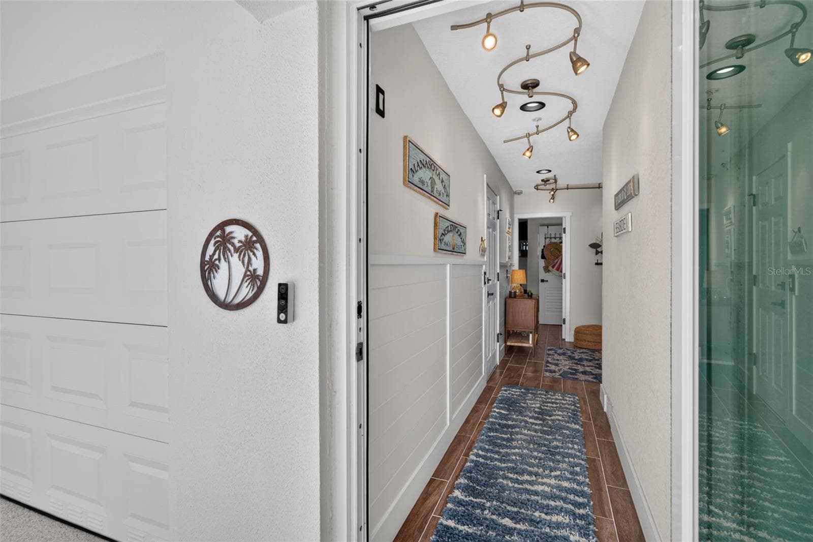 Townhouse at 8284 HARBORSIDE CIR, ENGLEWOOD, photo 9 of 96