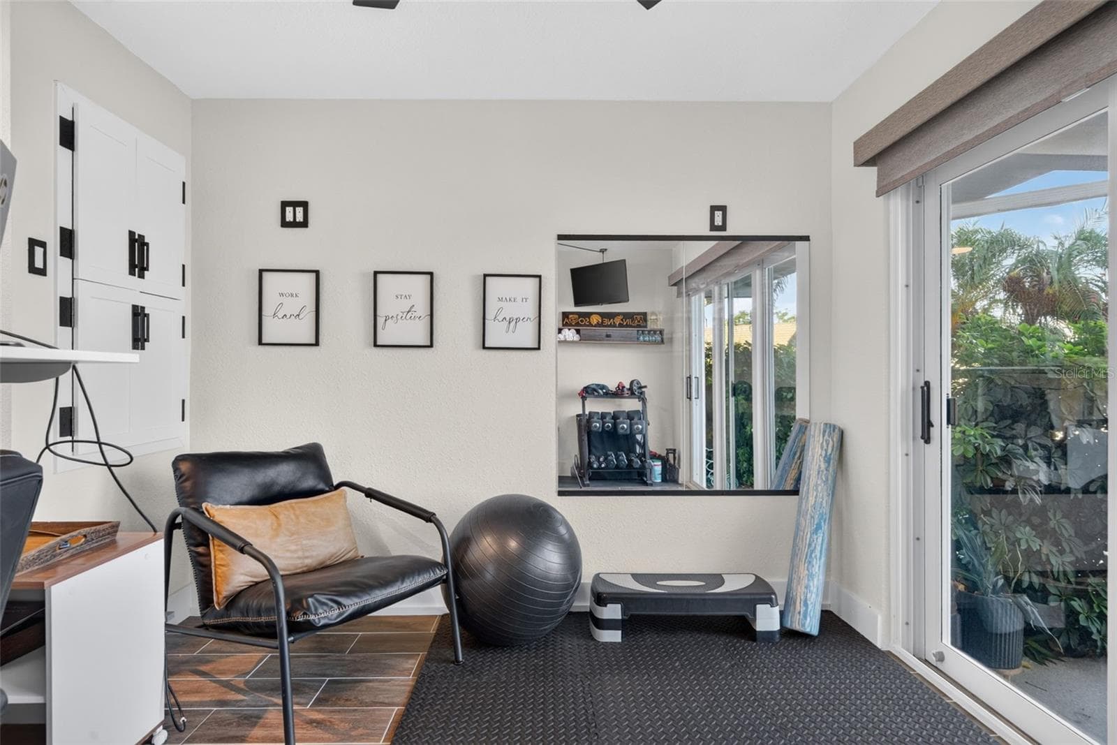 Townhouse at 8284 HARBORSIDE CIR, ENGLEWOOD, photo 14 of 96