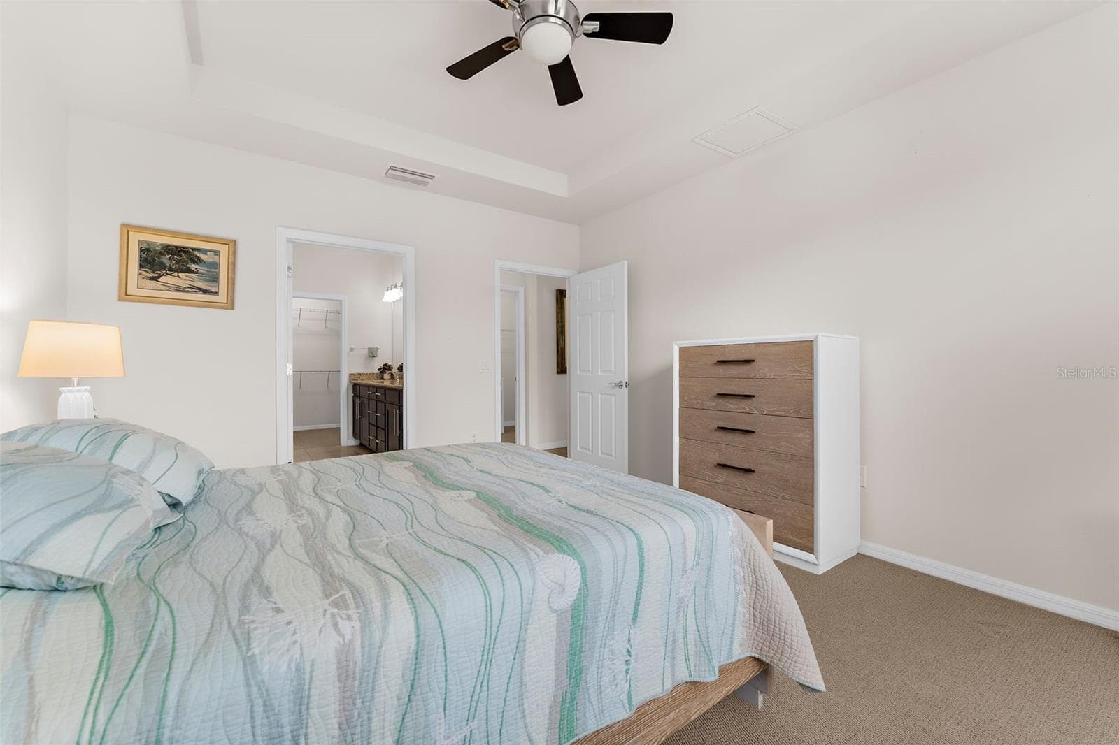 Featuring an en suite bathroom - 13825 KARINA ST, VENICE