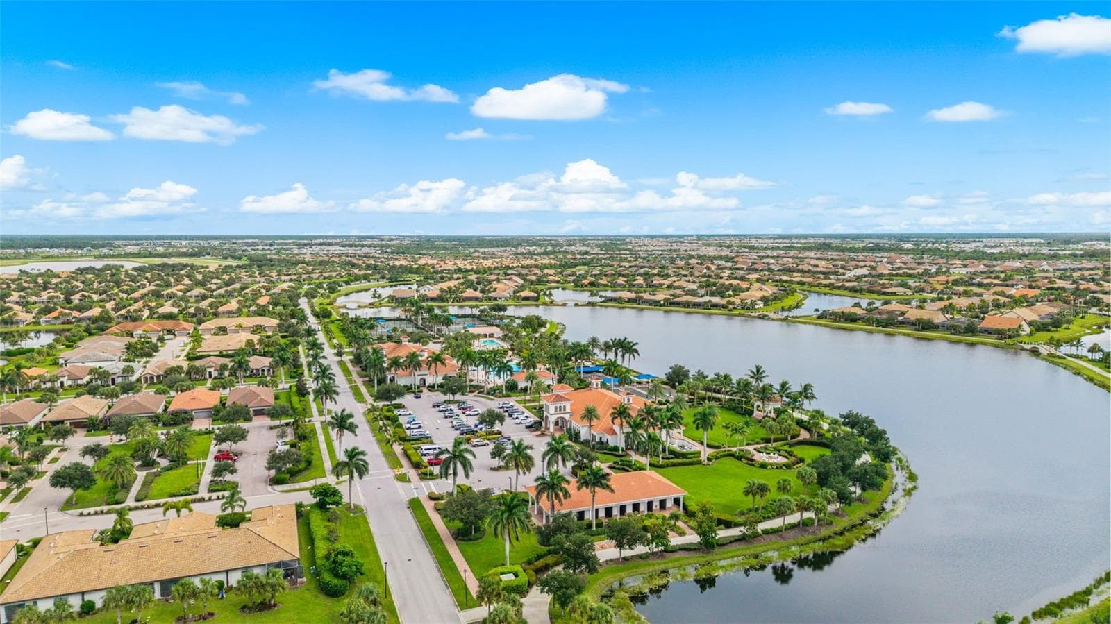 The main Resort Center is one minute drive - 13825 KARINA ST, VENICE