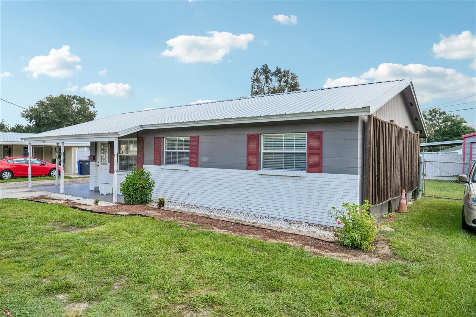 Single Family Residence at 1013 N PARSONS AVE, BRANDON, photo 4 of 31