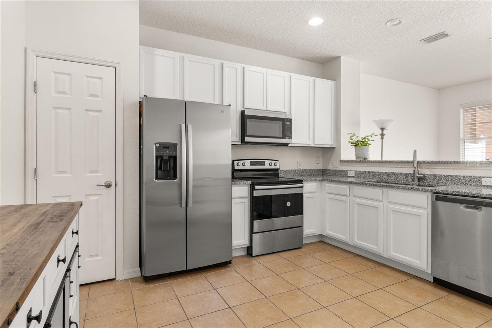 Townhouse at 5315 PARADISE CAY CIR, KISSIMMEE, photo 6 of 52