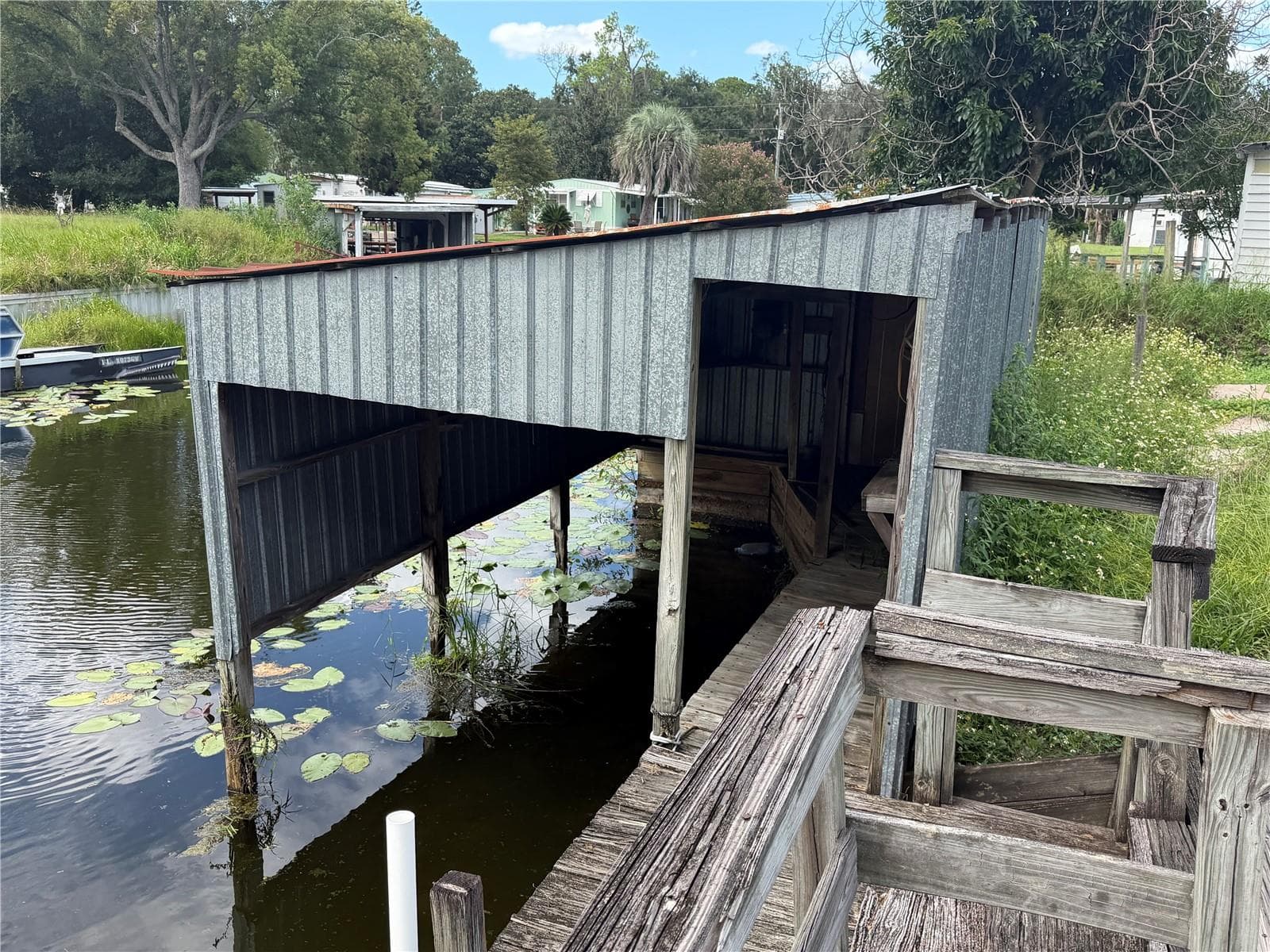 boat house #2 - 26143 ROSE LN, ASTATULA