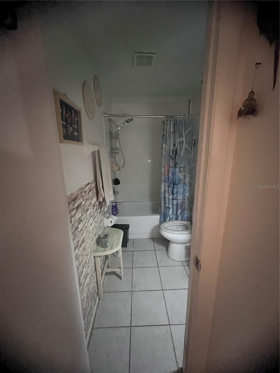 Unit B - 148 OCEAN VIEW LN, MELBOURNE