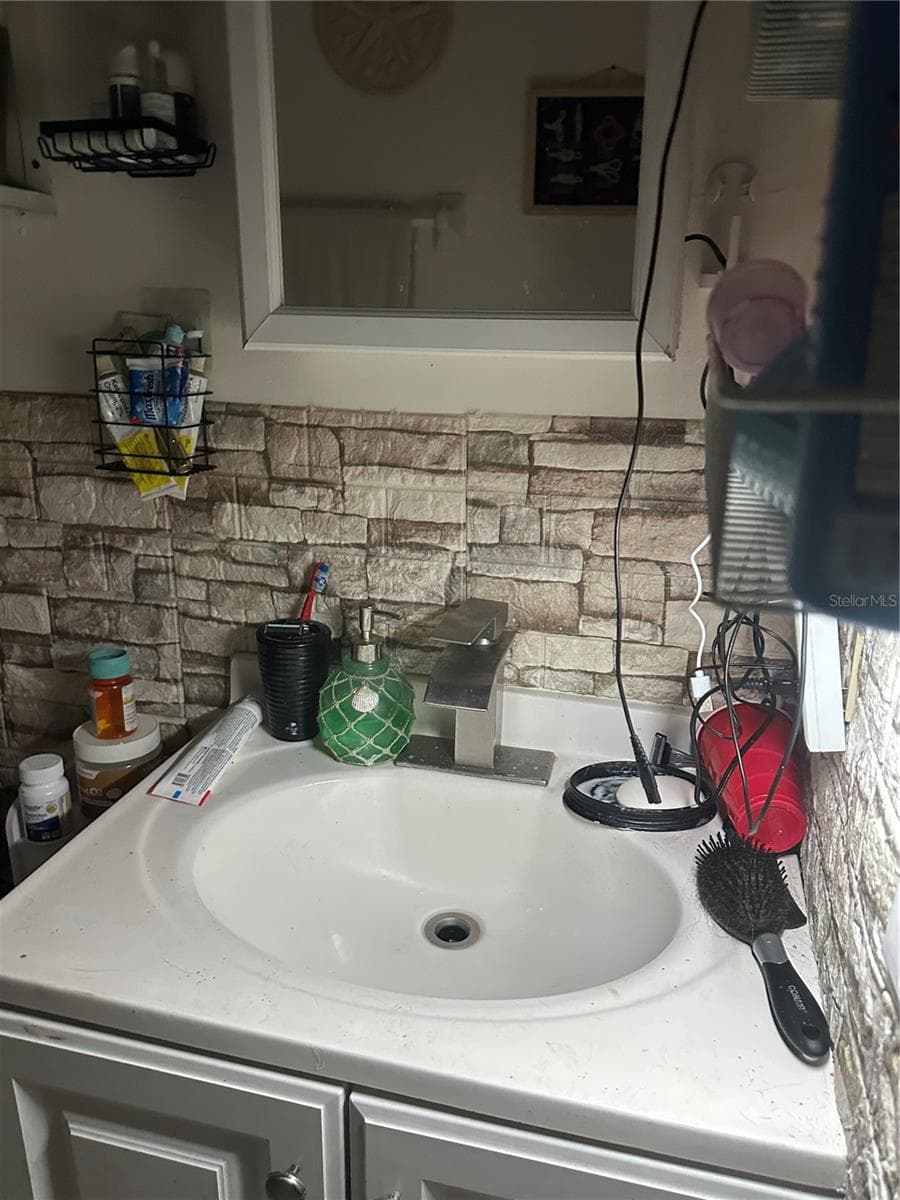 Unit B - 148 OCEAN VIEW LN, MELBOURNE