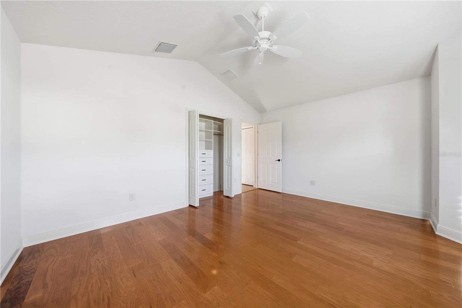 Single Family Residence at 1102 ALLAIRE LOOP, THE VILLAGES, photo 14 of 52