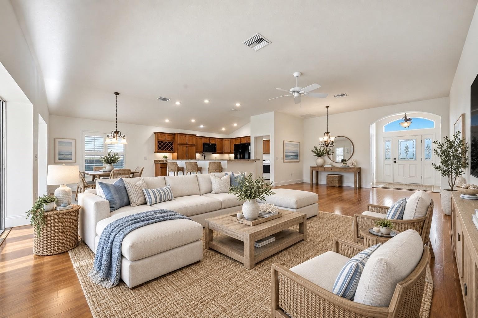 Single Family Residence at 1102 ALLAIRE LOOP, THE VILLAGES, photo 47 of 52
