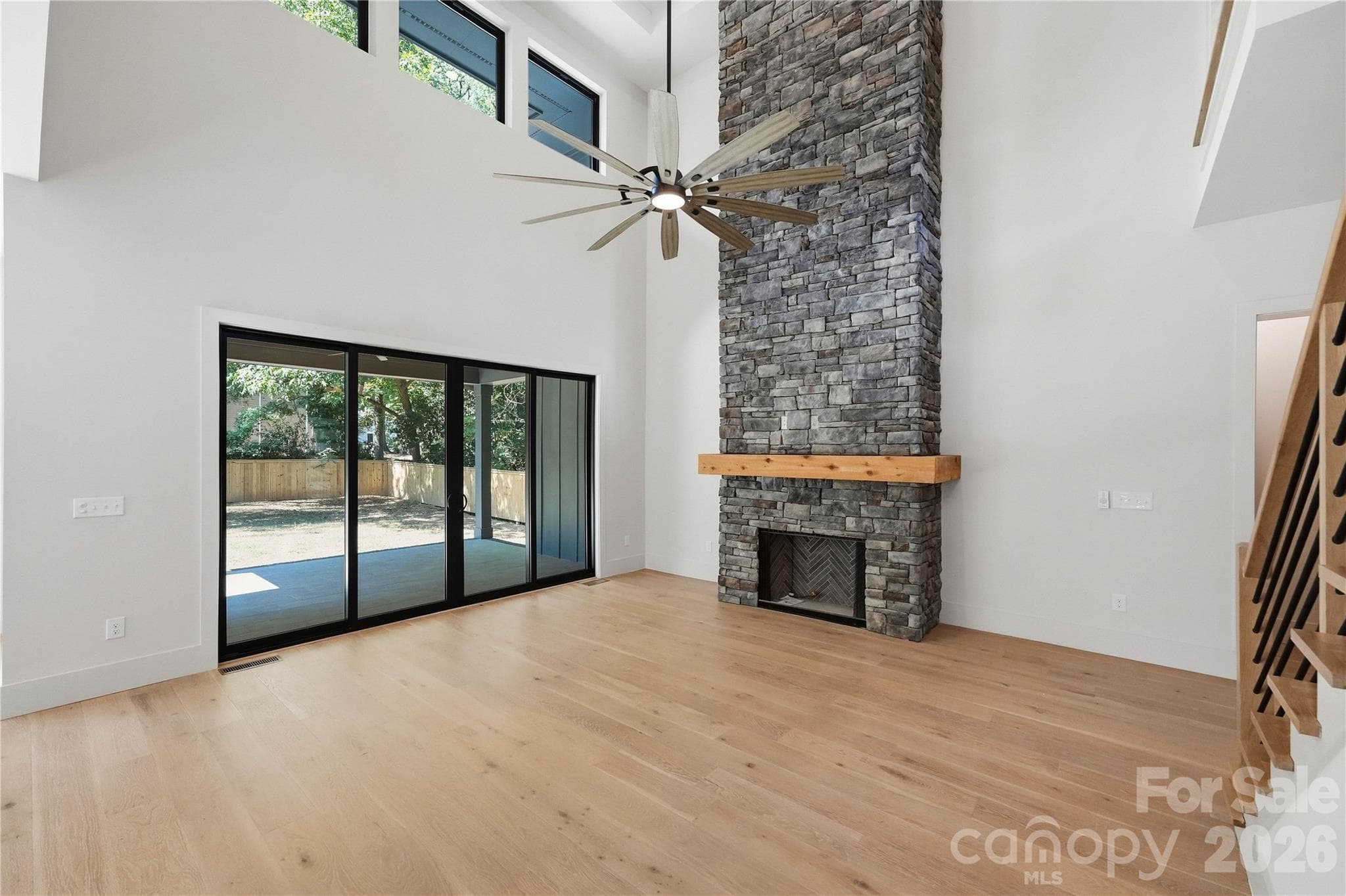 Single Family Residence at 1433 N Sharon Amity Road, Charlotte, photo 13 of 42