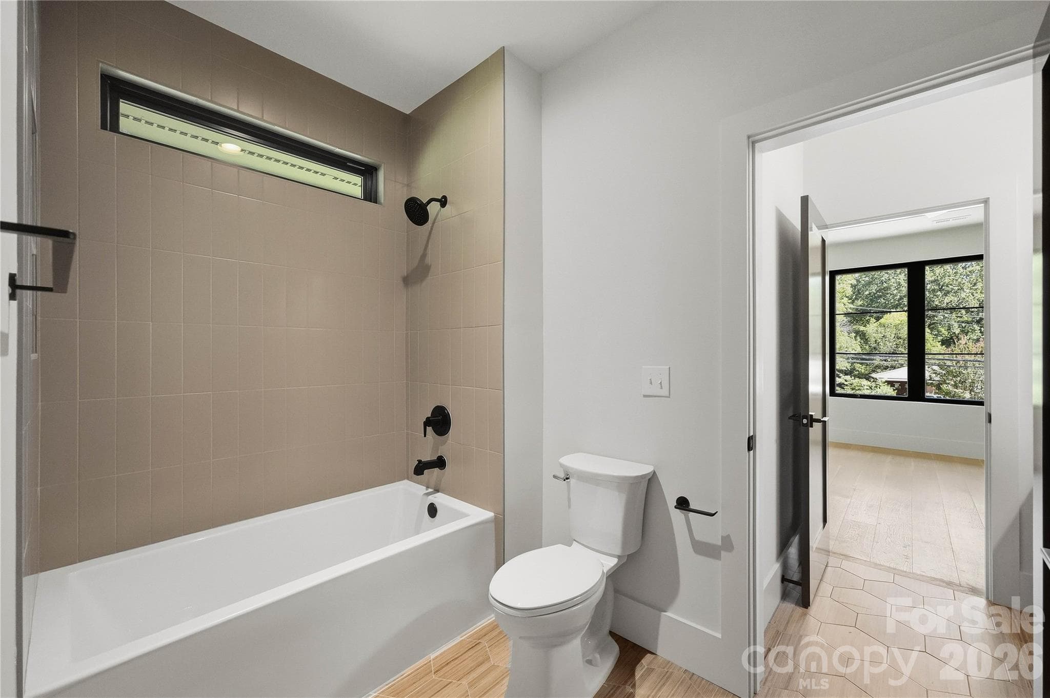 Single Family Residence at 1433 N Sharon Amity Road, Charlotte, photo 31 of 42