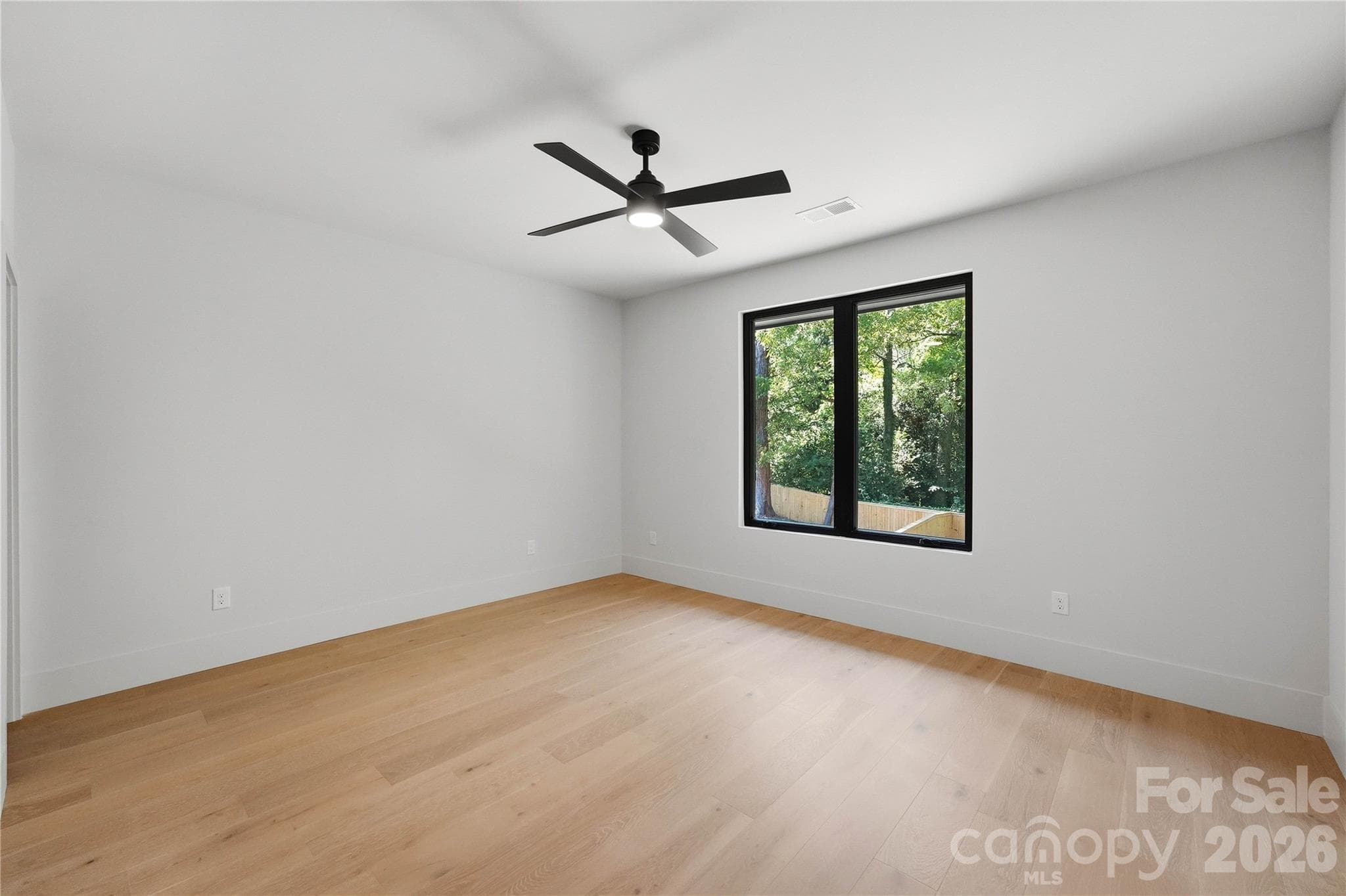 Single Family Residence at 1433 N Sharon Amity Road, Charlotte, photo 33 of 42