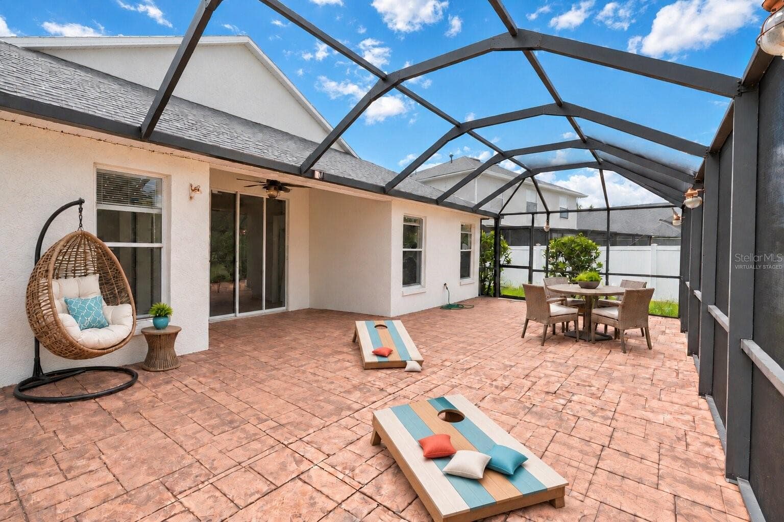 Virtually Staged - 12321 ADVENTURE DR, RIVERVIEW
