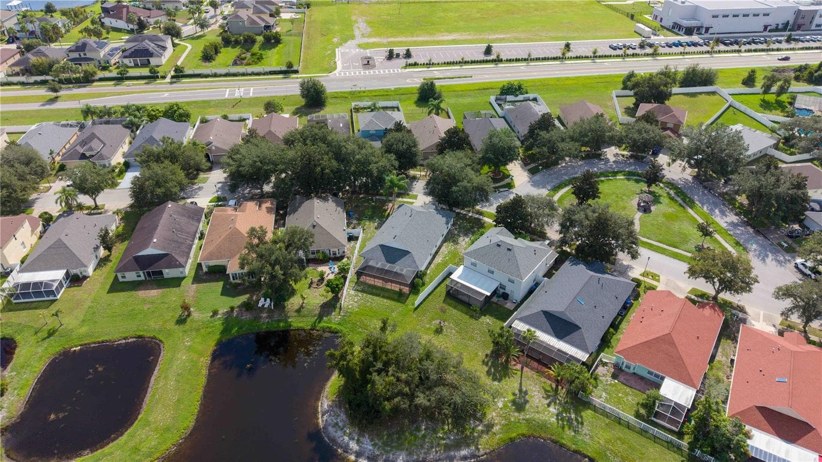 Single Family Residence at 12321 ADVENTURE DR, RIVERVIEW, photo 37 of 48