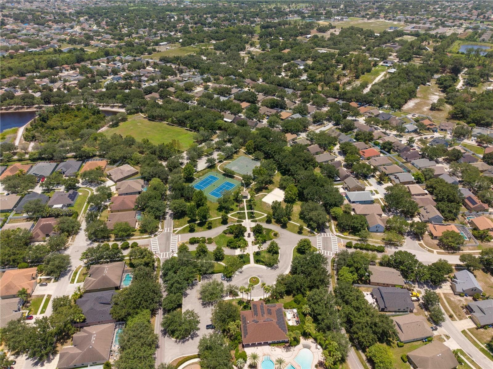 Single Family Residence at 12321 ADVENTURE DR, RIVERVIEW, photo 47 of 48