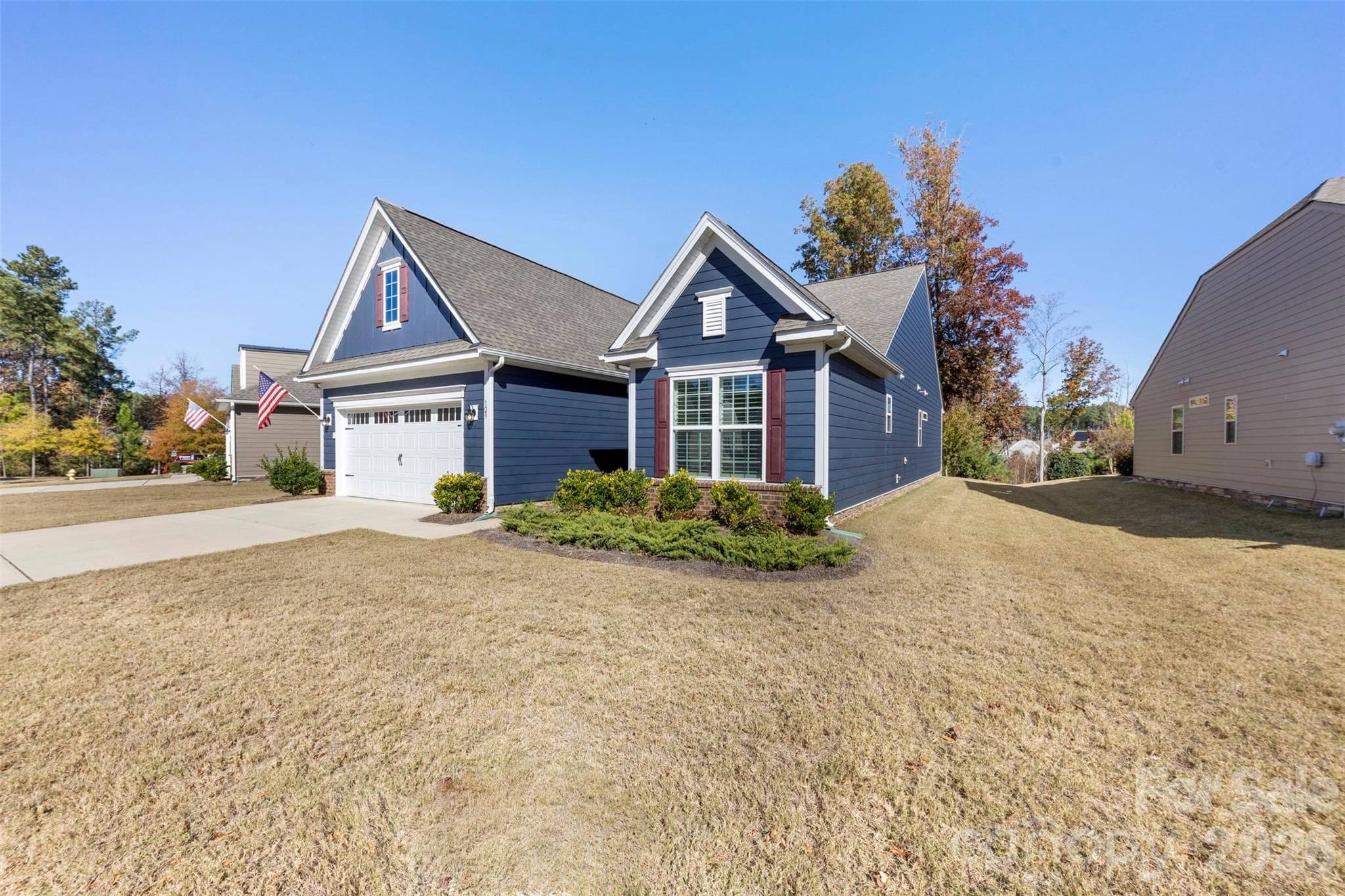Single Family Residence at 129 Picasso Trail, Mount Holly, photo 4 of 39
