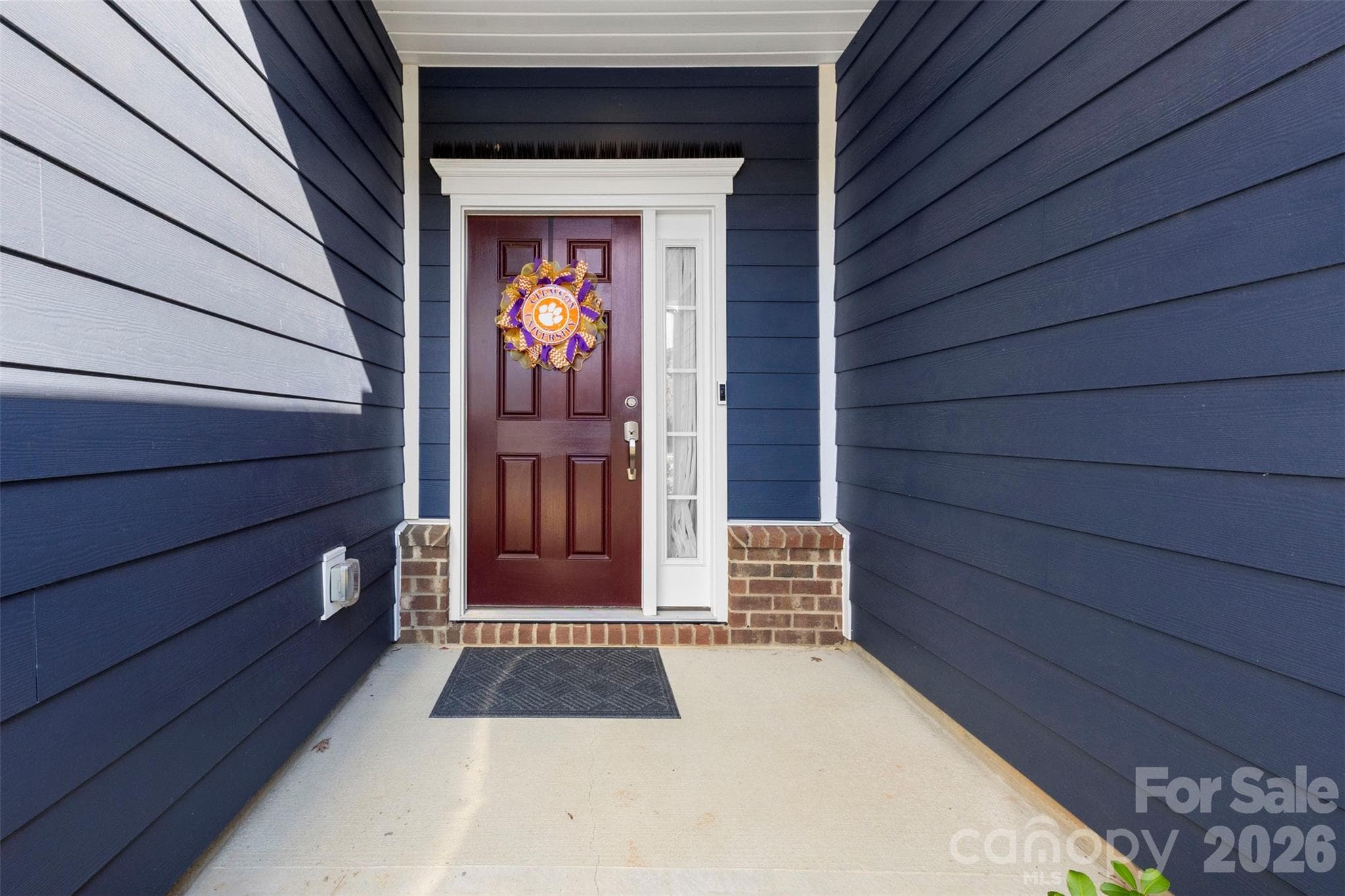 Single Family Residence at 129 Picasso Trail, Mount Holly, photo 8 of 39