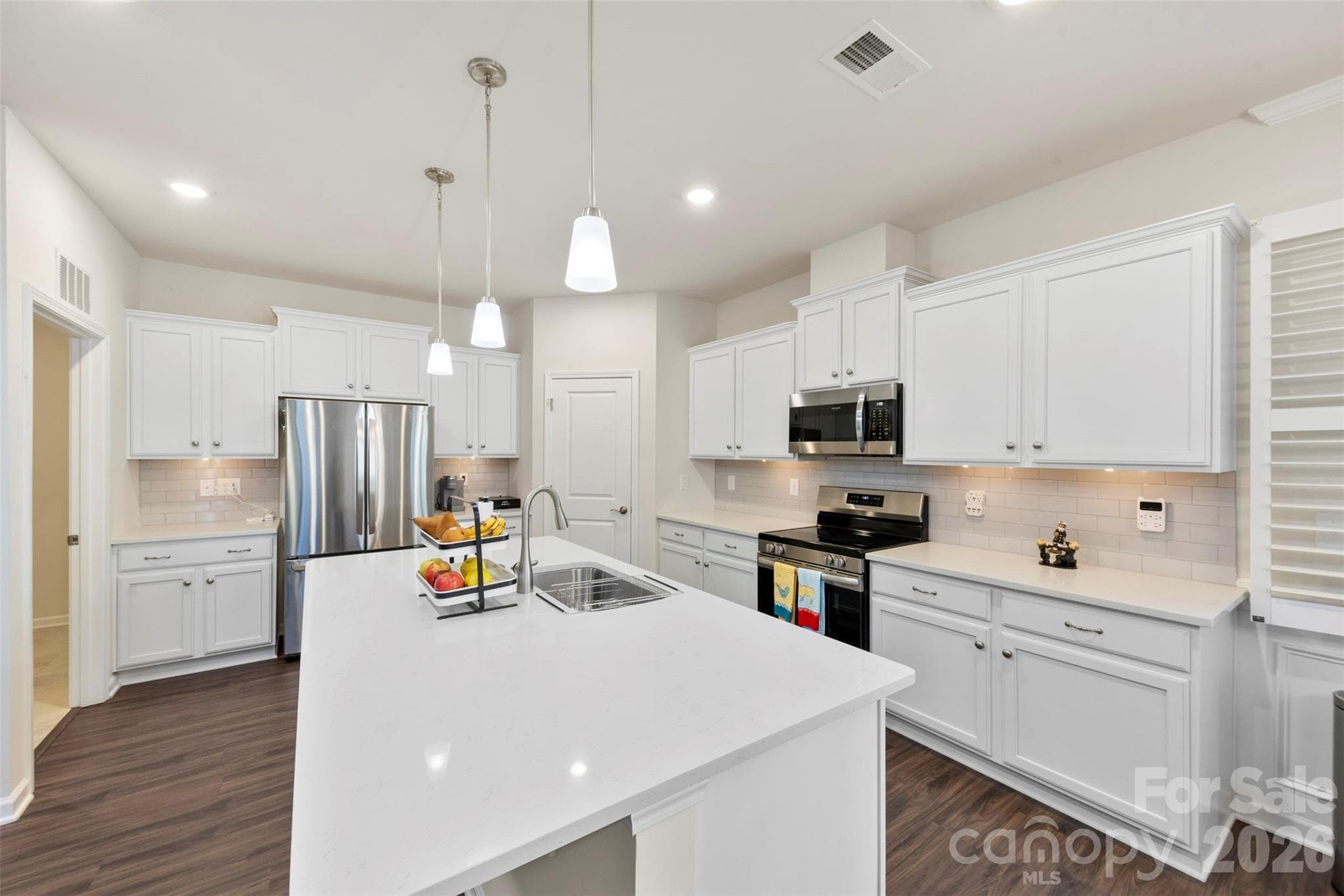 Single Family Residence at 129 Picasso Trail, Mount Holly, photo 20 of 39