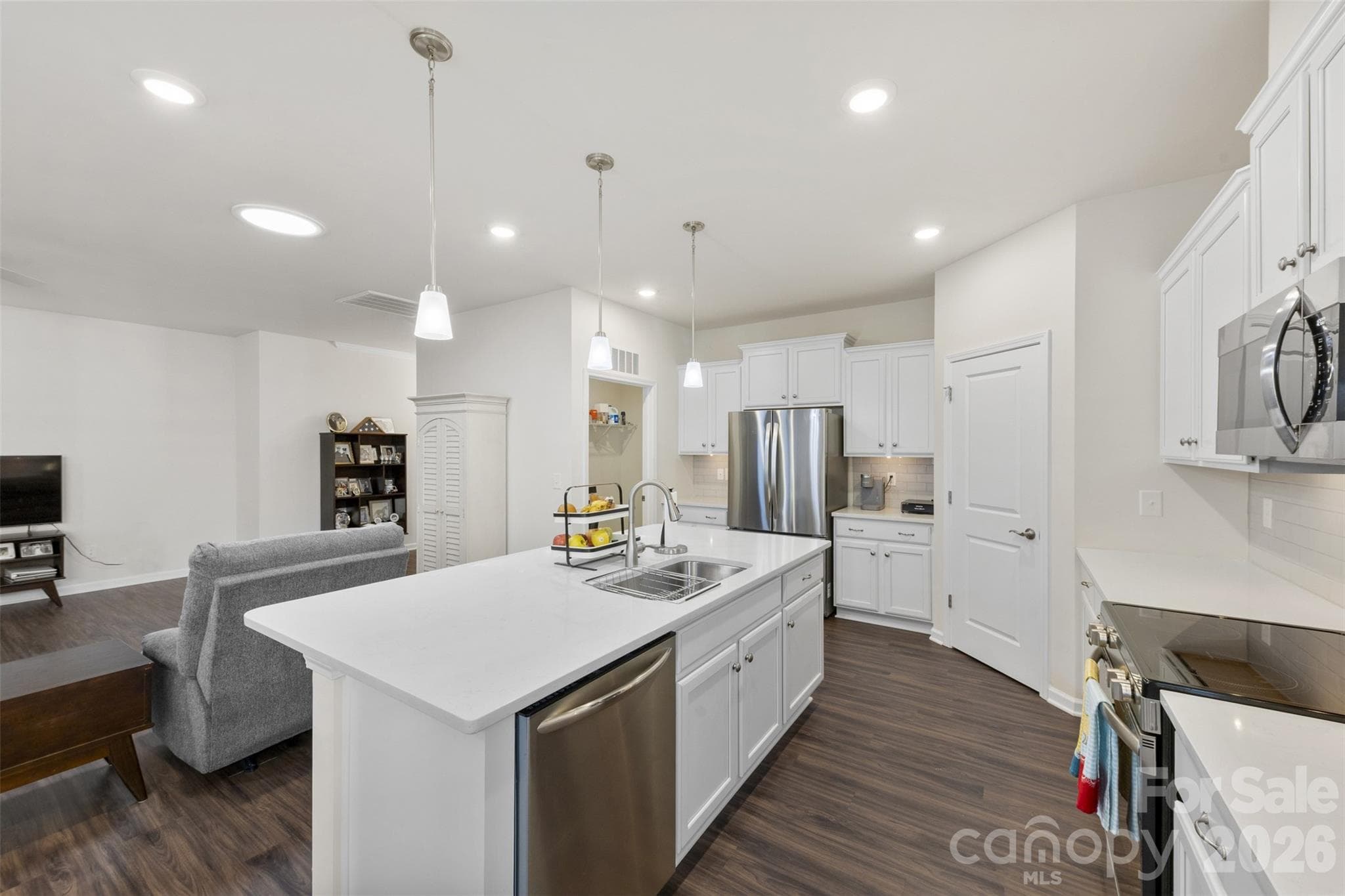 Single Family Residence at 129 Picasso Trail, Mount Holly, photo 17 of 39