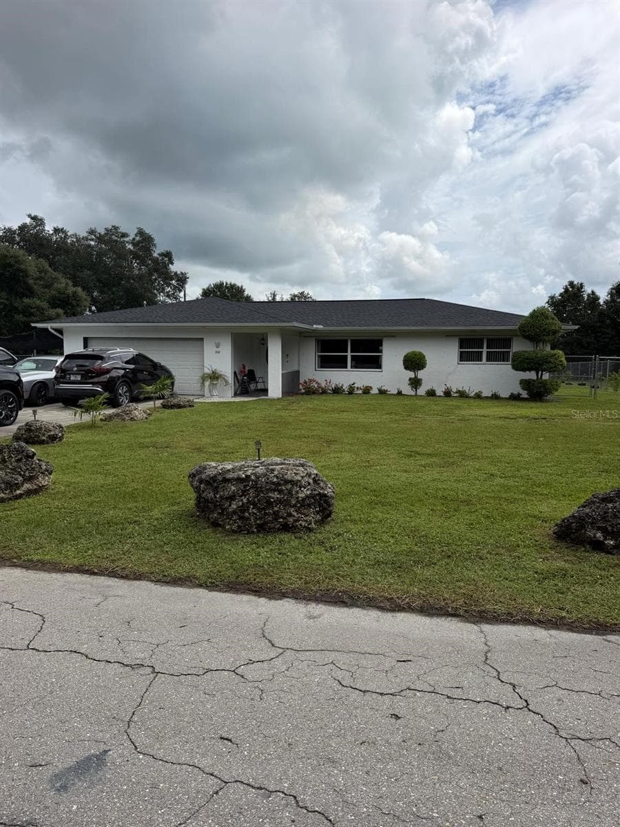 Single Family Residence at 704 CLEVELAND AVE, LEHIGH ACRES, photo 5 of 50
